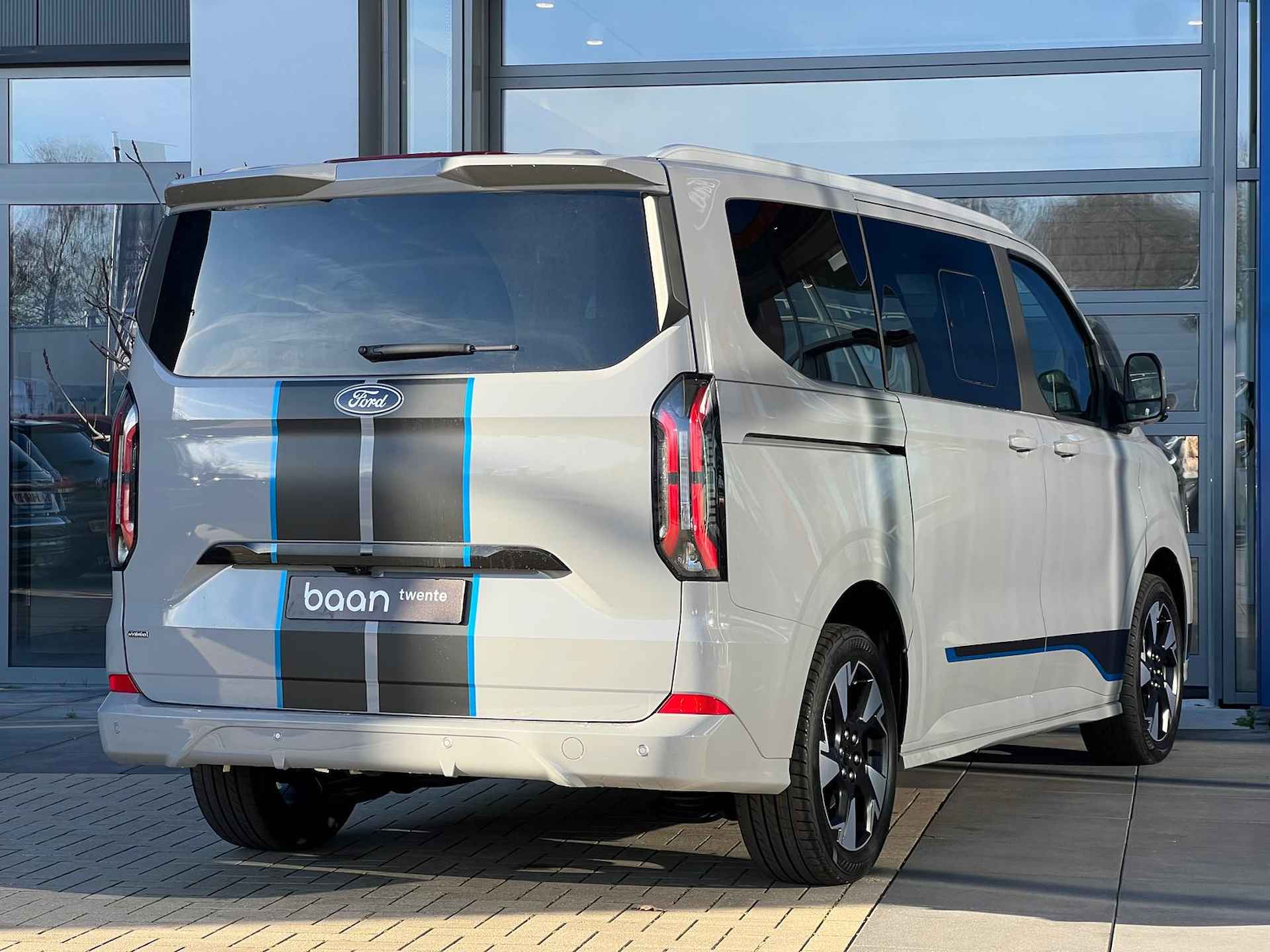 Ford Tourneo Custom PHEV 233PK SPORT L1 | Geel kenteken | Incl. BPM & BTW | 8 Persoons | Zeer Luxe | - 4/53