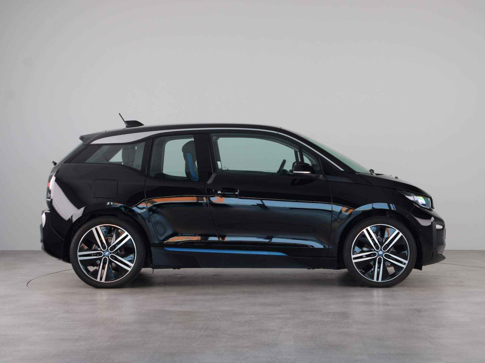 BMW i3 Executive Edition 120Ah 42 kWh - 8/22