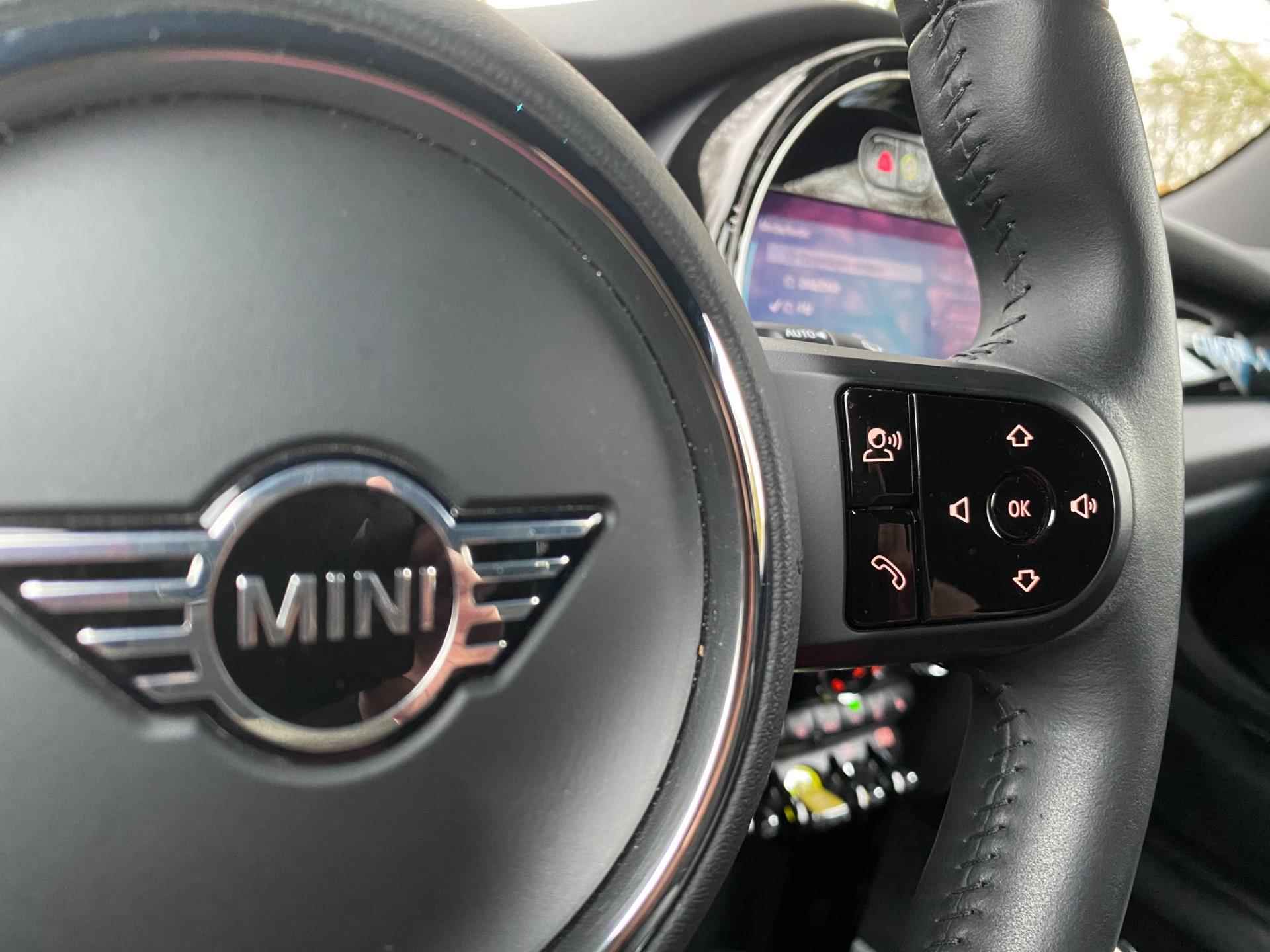 Mini Electric Camden Edition 33 kWh € 2.000,- SUBSIDIE! | CarPlay | Leder interieur | NAP | BOVAG garantie - 30/47