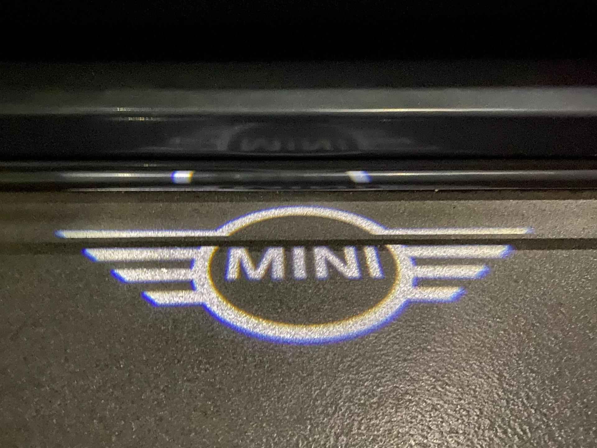 Mini Electric Camden Edition 33 kWh € 2.000,- SUBSIDIE! | CarPlay | Leder interieur | NAP | BOVAG garantie - 38/47