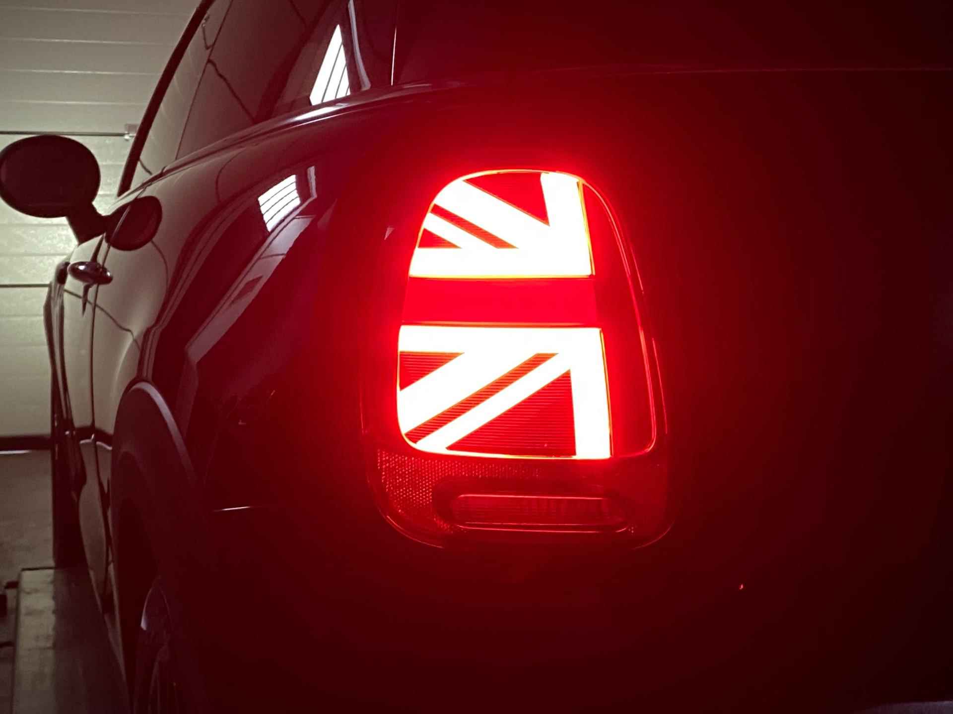 Mini Electric Camden Edition 33 kWh € 2.000,- SUBSIDIE! | CarPlay | Leder interieur | NAP | BOVAG garantie - 39/47