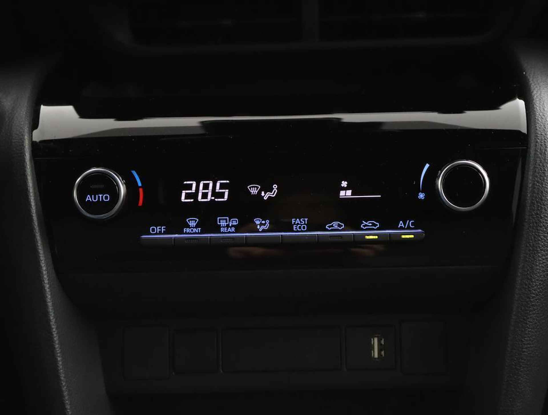 Toyota Yaris Cross 1.5 Hybrid Dynamic | ledkoplampen | Navigatie via Apple carplay Androidauto | - 7/47