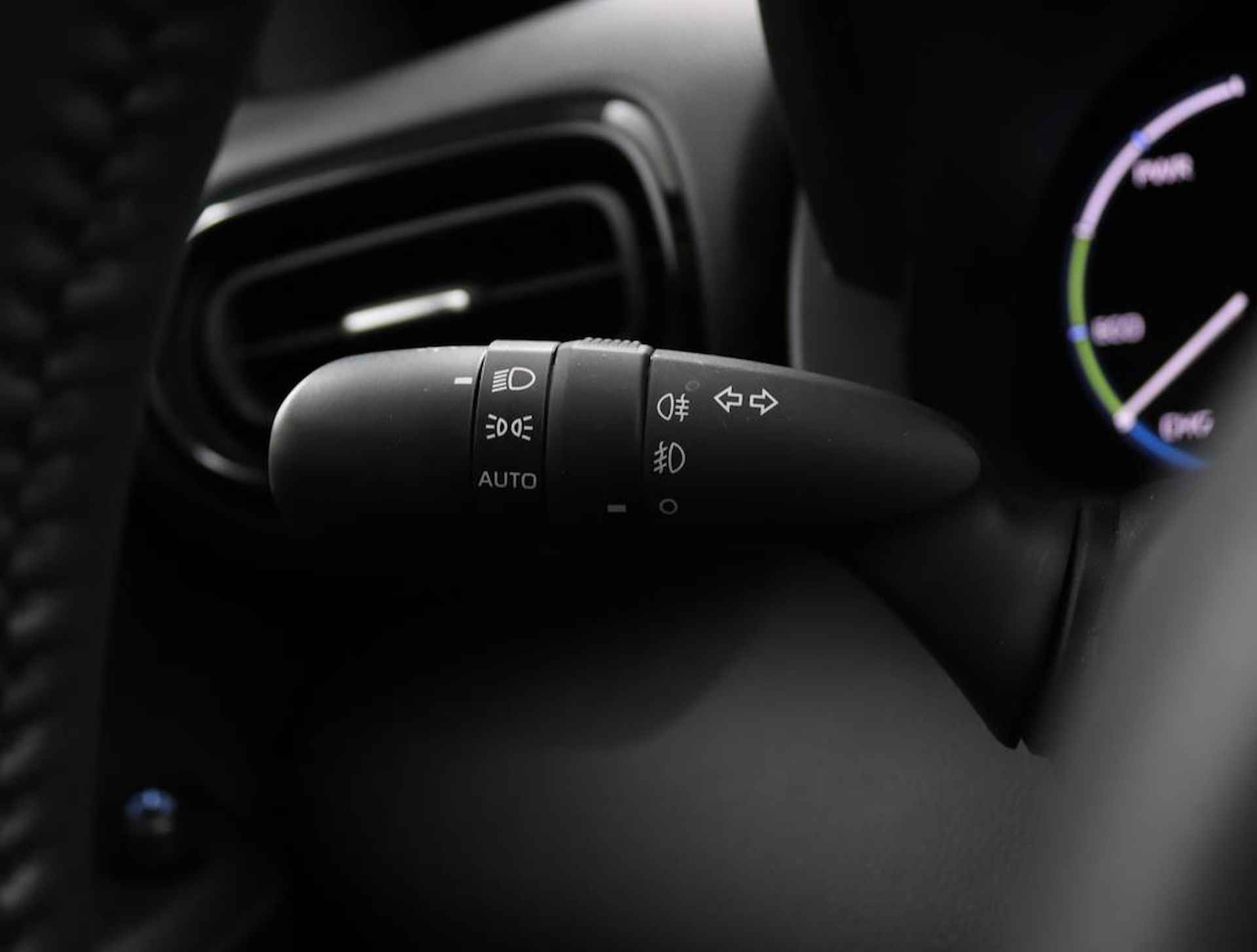 Toyota Yaris Cross 1.5 Hybrid Dynamic | ledkoplampen | Navigatie via Apple carplay Androidauto | - 30/47