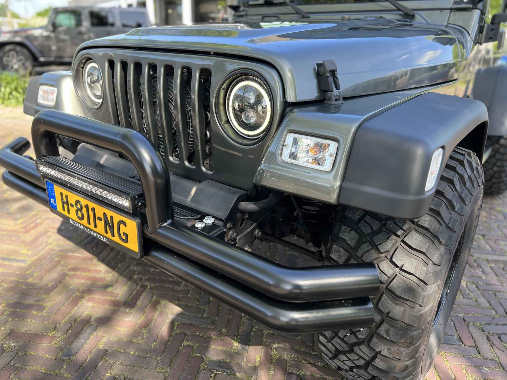 Jeep Wrangler 4.0i Hardtop custom automaat airco - 13/14