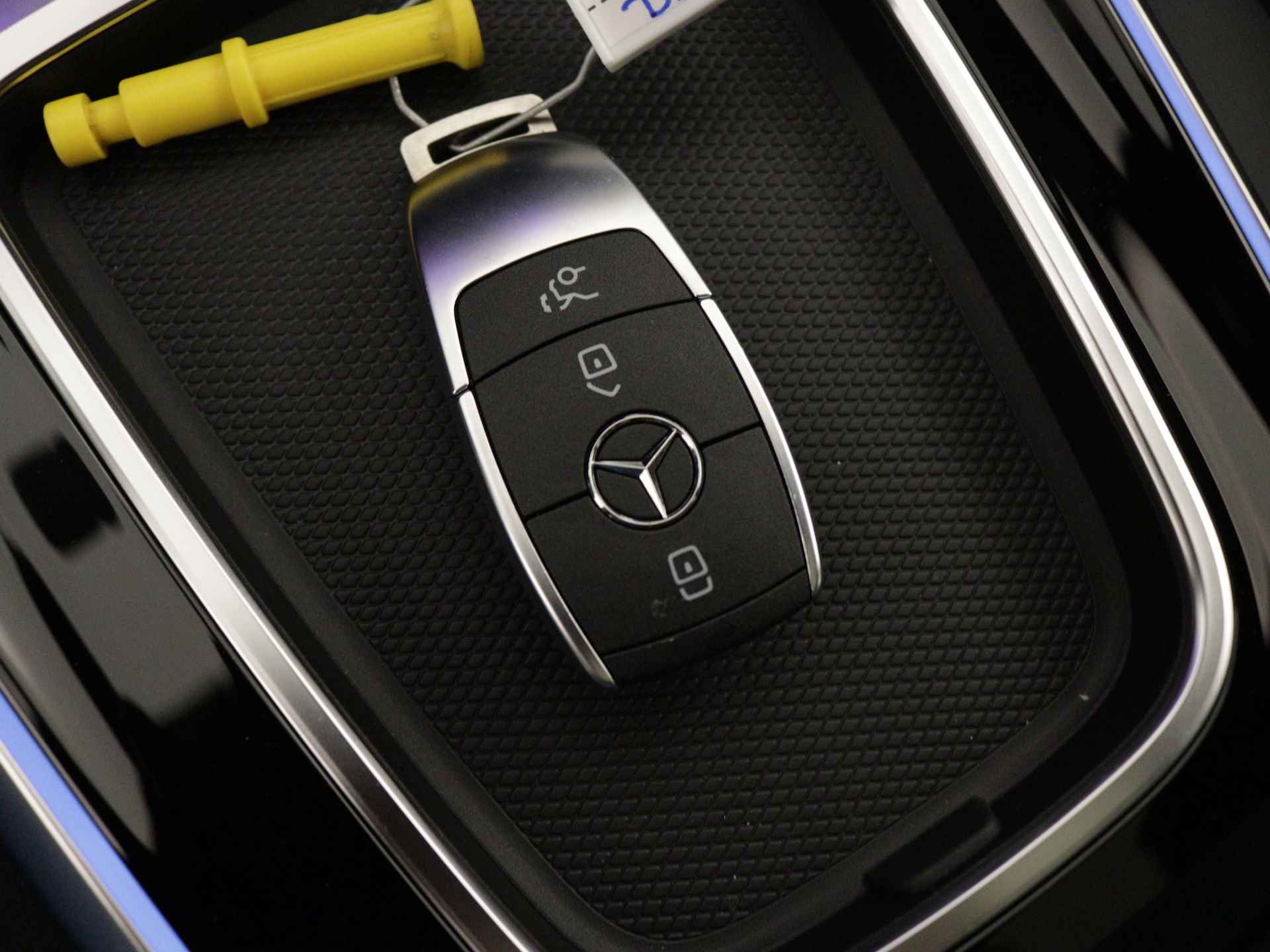 Mercedes-Benz B-Klasse 180 AMG Face Lift | Smartphone integratiepakket | Panorama-schuifdak | Parkeerpakket | EASY PACK achterklep | USB-pakket plus | Dodehoekassistent | - 11/35
