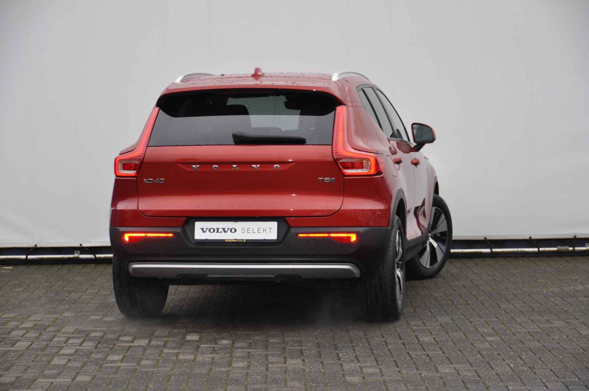 Volvo XC40 262PK Automaat T5 Twin Engine Momentum Pro - 3/24