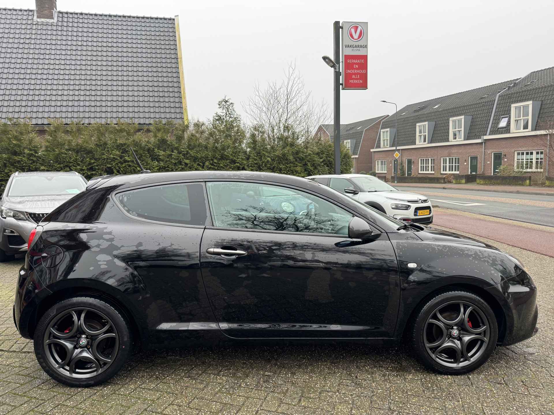 Alfa Romeo MiTo 0.9 TwinAir 105pk ECO, Black-line | Navi | Clima - 8/33