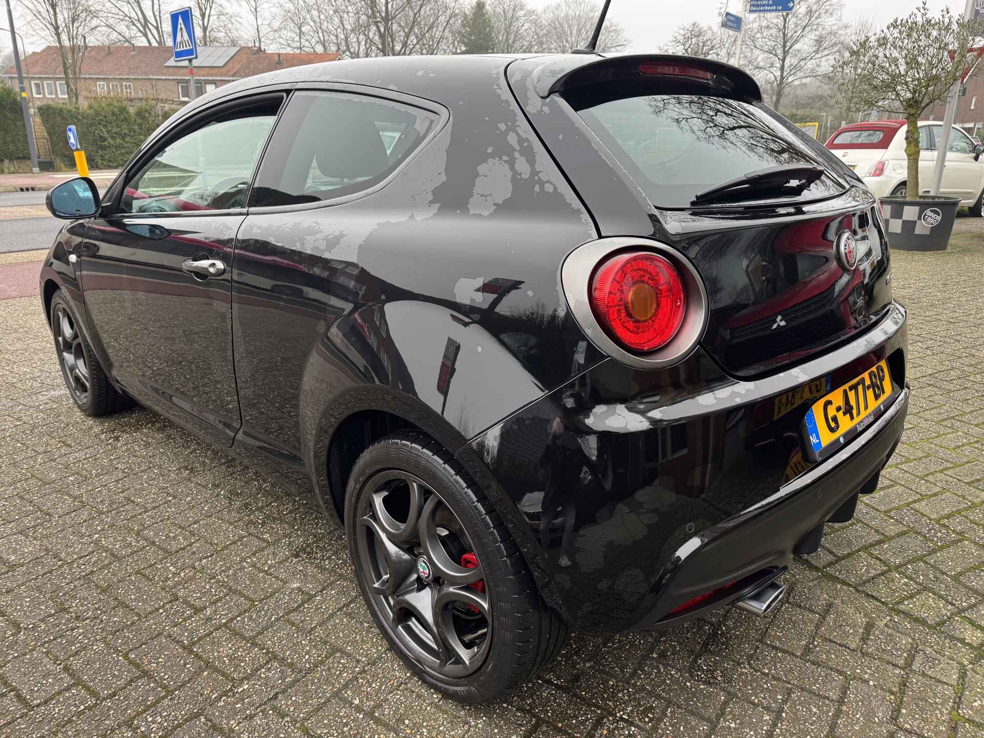 Alfa Romeo MiTo 0.9 TwinAir 105pk ECO, Black-line | Navi | Clima - 9/33