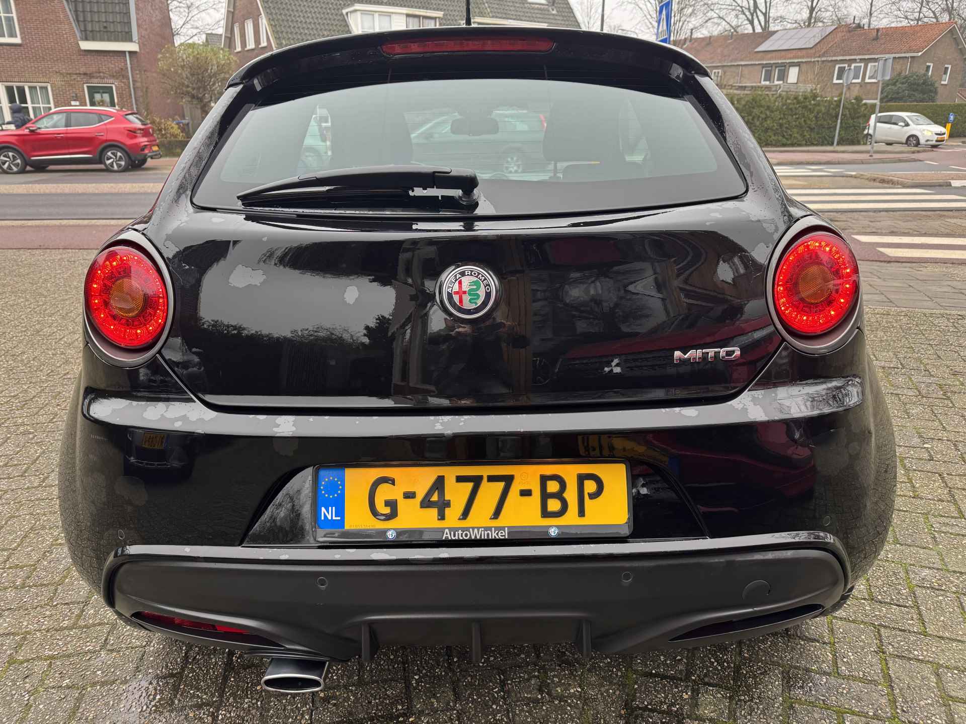 Alfa Romeo MiTo 0.9 TwinAir 105pk ECO, Black-line | Navi | Clima - 21/33