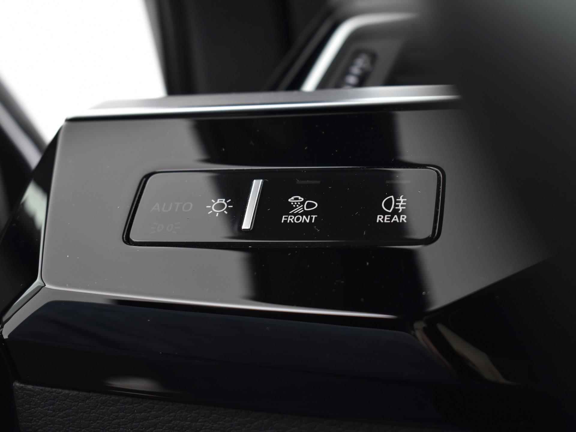 Audi e-tron Sportback 50 quattro S edition 71 kWh Panoramadak | Camera | Matrix Led | Elektrische stoelen | Stoelverwarming  |12 maanden BOVAG Garantie - 20/37