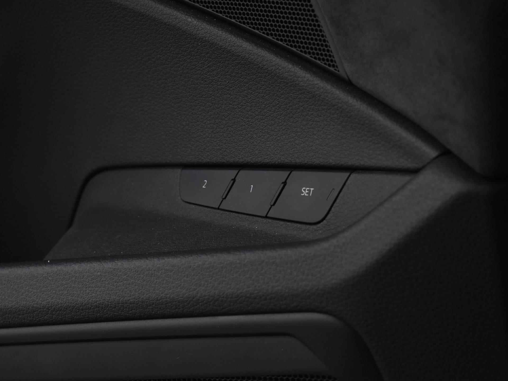 Audi e-tron Sportback 50 quattro S edition 71 kWh Panoramadak | Camera | Matrix Led | Elektrische stoelen | Stoelverwarming  |12 maanden BOVAG Garantie - 32/37