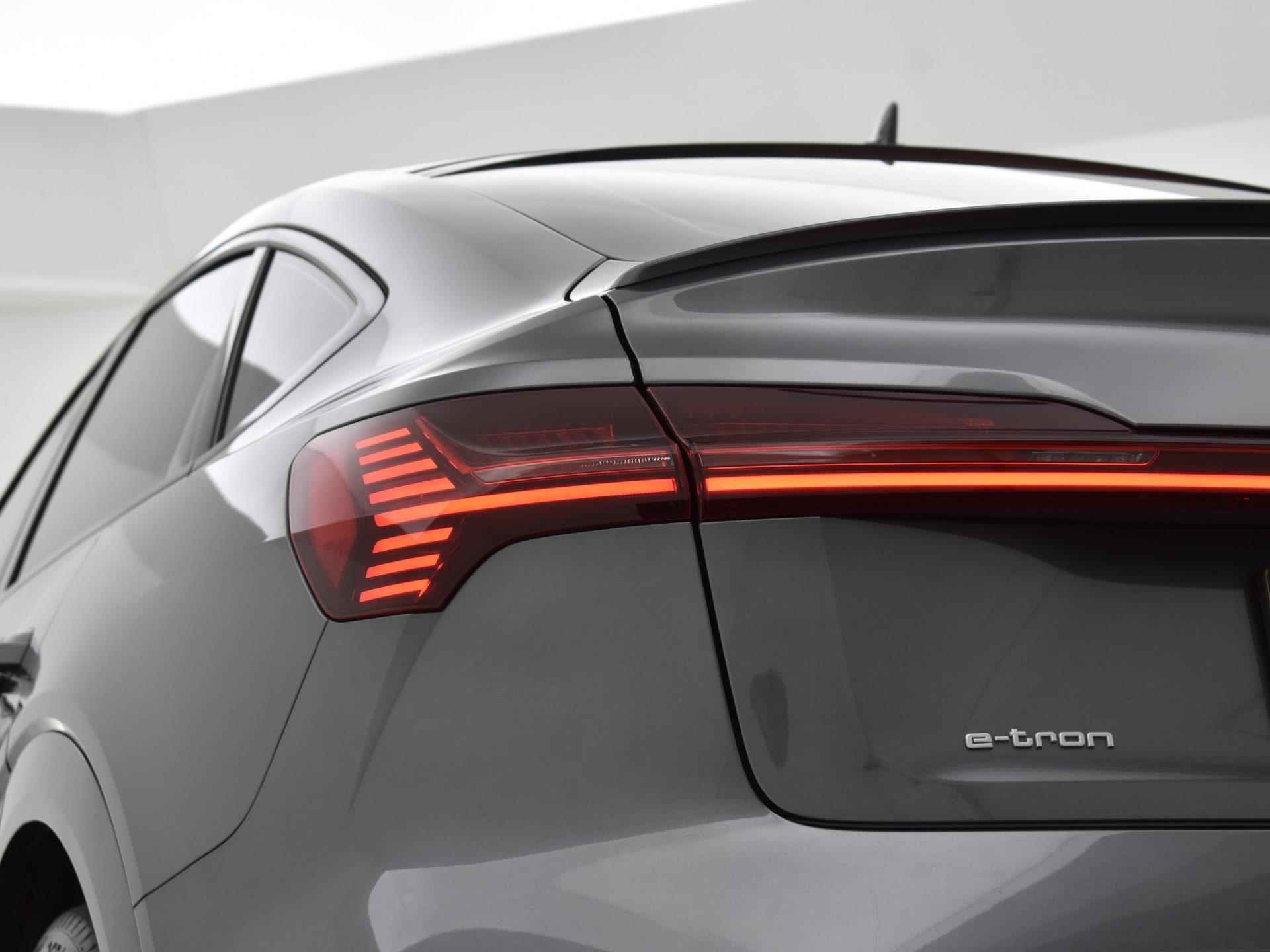 Audi e-tron Sportback 50 quattro S edition 71 kWh Panoramadak | Camera | Matrix Led | Elektrische stoelen | Stoelverwarming  |12 maanden BOVAG Garantie - 35/37