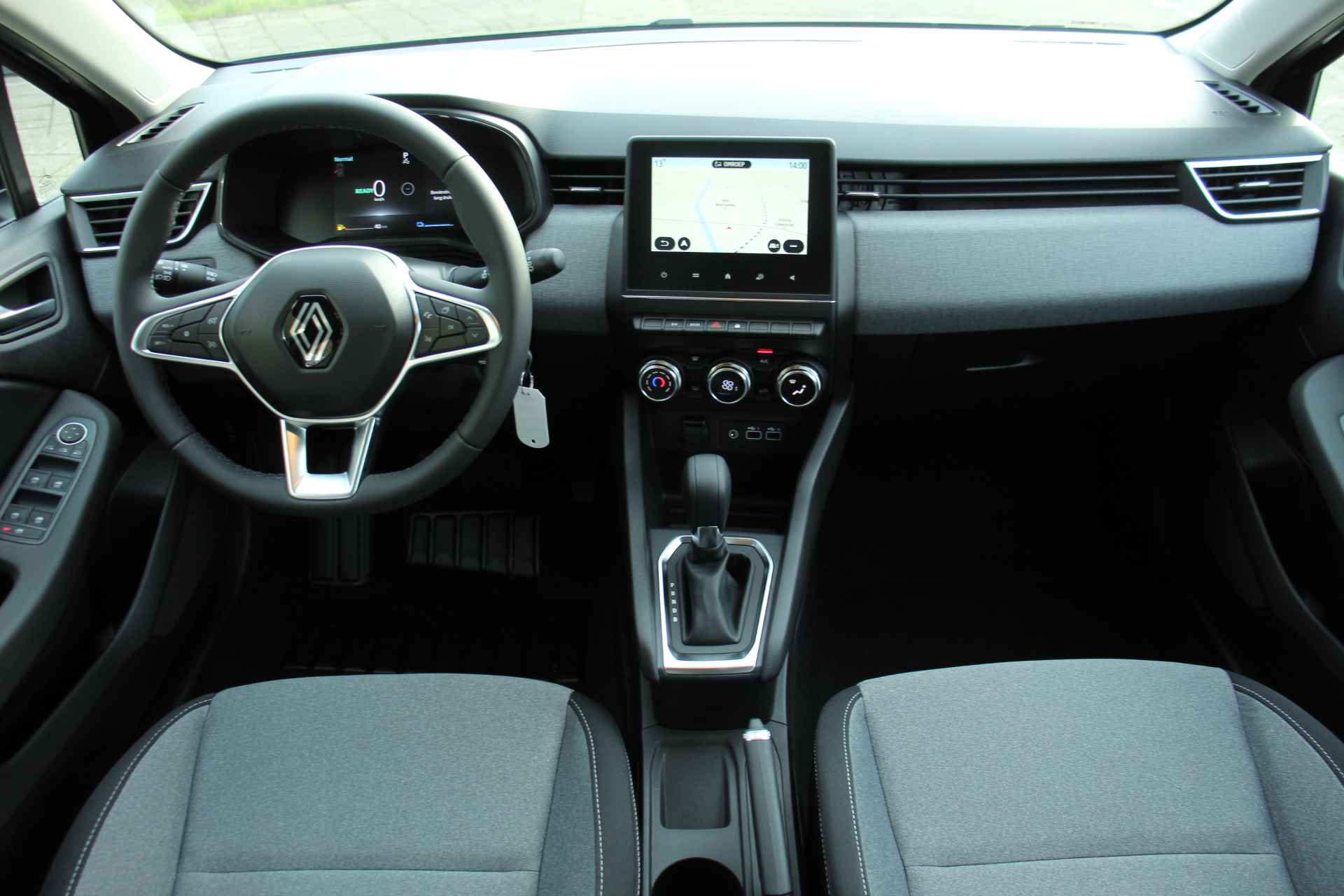 Renault Clio 1.6 E-Tech Full Hybrid 145 evolution Pack Navigation - Achteruitrijcamera - 3/42