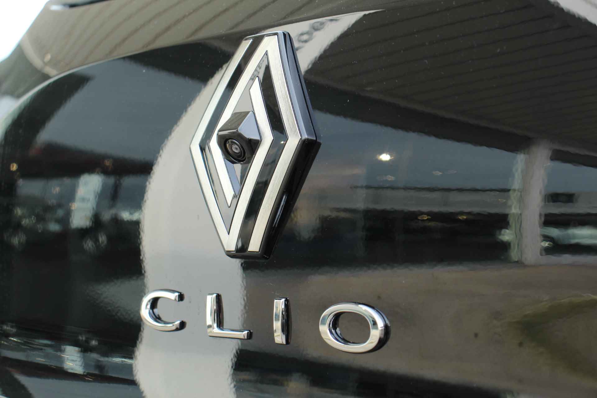 Renault Clio 1.6 E-Tech Full Hybrid 145 evolution Pack Navigation - Achteruitrijcamera - 18/42