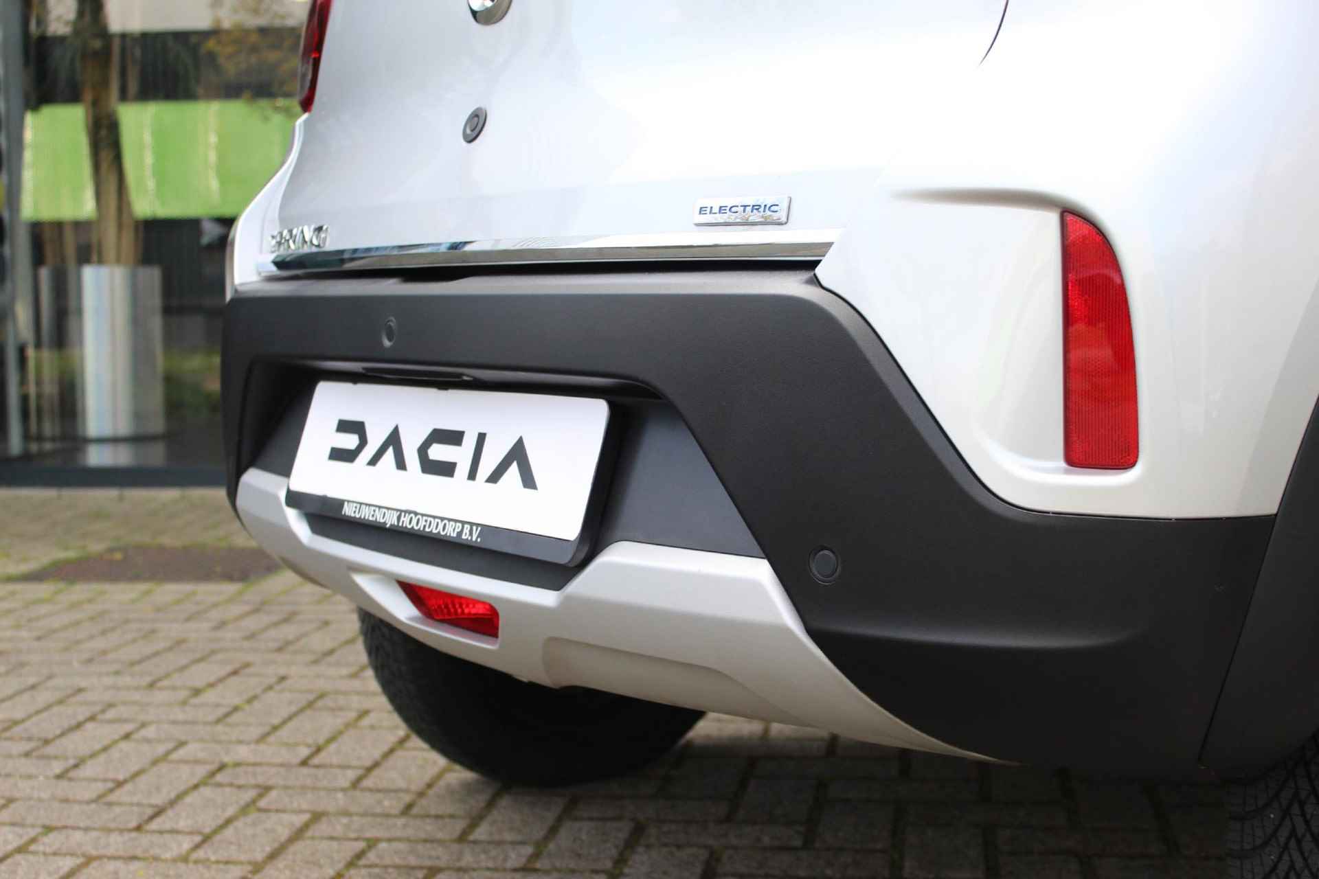Dacia Spring Comfort Plus (Orange Pack) 10.000KM! / €2000,- SUBSIDIE / LEER / PDC / CAMERA / AIRCO / NAVI / DAB / CARPLAY / ANDROID - 9/52