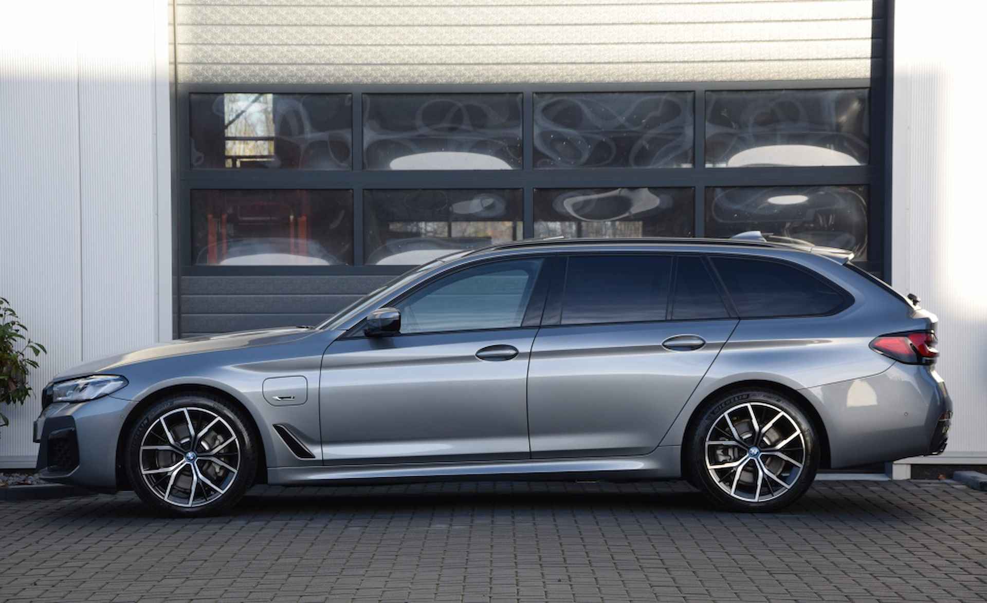 BMW 5-serie Touring 530e M- Sport| Pano | Memory | Laser-Led | Head- Up | Trekhaak | - 2/38