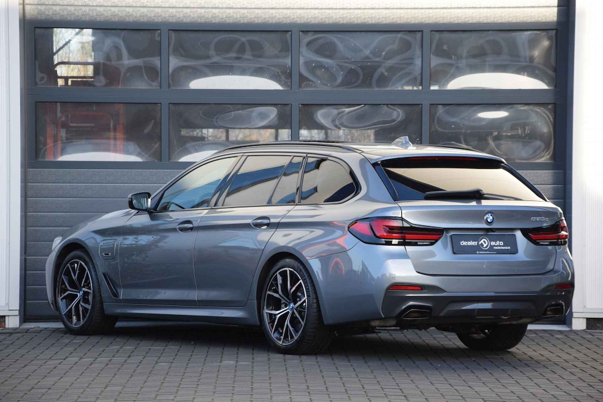 BMW 5-serie Touring 530e M- Sport| Pano | Memory | Laser-Led | Head- Up | Trekhaak | - 3/38