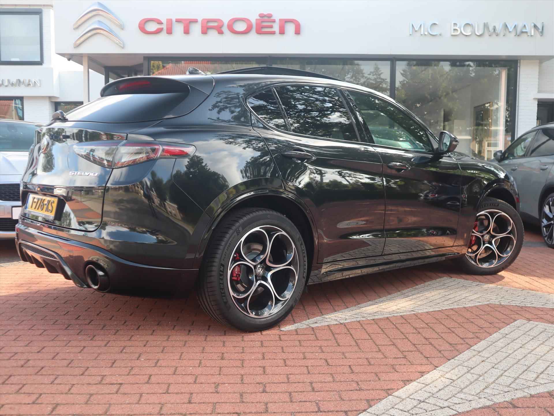 ALFA ROMEO Stelvio 2.0 T. GME 280PK Automaat 8 Q4 AWD Veloce, Rijklaarprijs | Panoramadak | Leder | Camera | Navigatie - 4/73