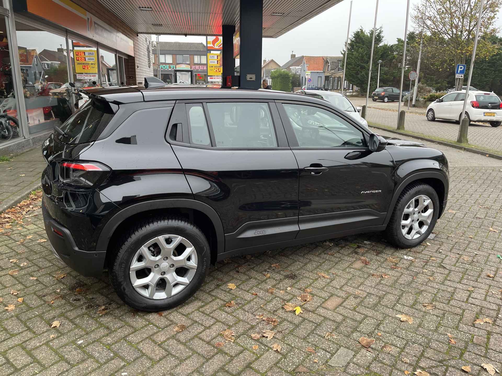 Jeep Avenger 1.2 Altitude JBL/Camera/Electr achterklep/Stoeleverwarming. - 8/52