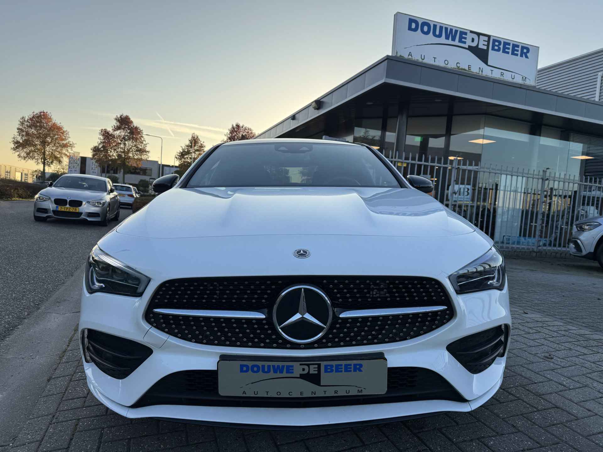 Mercedes-Benz CLA-Klasse 250 e AMG Line exclusive Pano-Dak | Excl. Leer | Keyless | Stoelverw. | Camera - 4/28