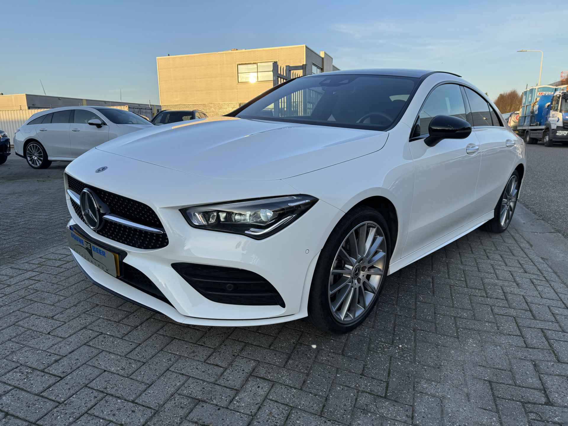 Mercedes-Benz CLA-Klasse 250 e AMG Line exclusive Pano-Dak | Excl. Leer | Keyless | Stoelverw. | Camera - 5/28