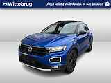 Volkswagen T-Roc 1.5 TSI Sport / AUTOMAAT/ TREKHAAK/ PANO/ CAMERA/ PARK. SENSOREN/ LED/ DODE HOEK/ DIGITAL DASHBOARD/ STOEL VERWARM./ ADAP.T CRUISE/ BLUETOOTH/ NAVI/ CLIMA/ DAB