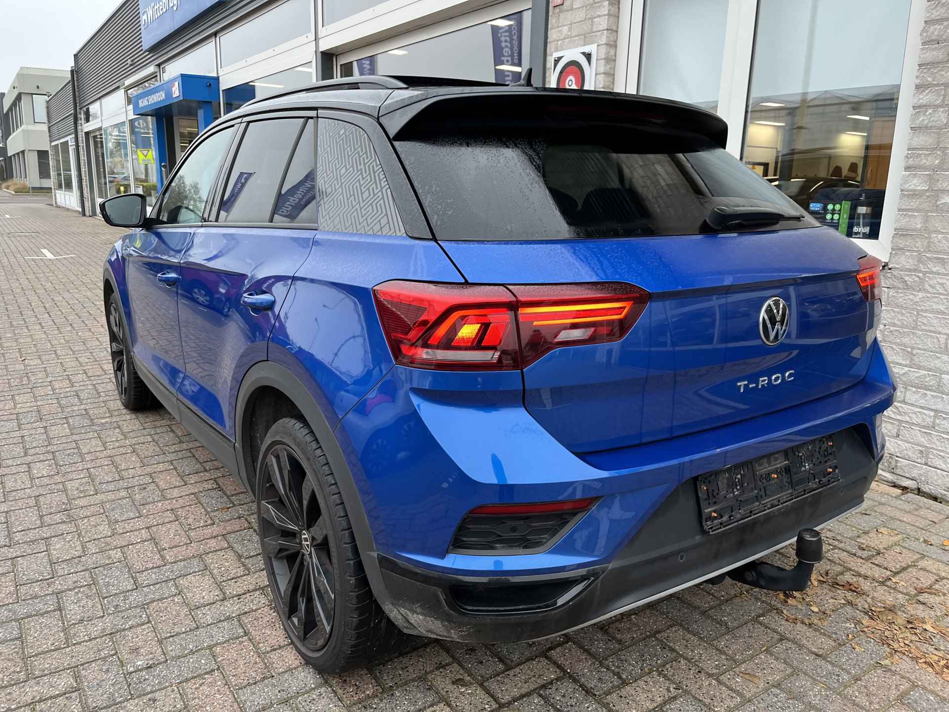 Volkswagen T-Roc 1.5 TSI Sport / AUTOMAAT/ TREKHAAK/ PANO/ CAMERA/ PARK. SENSOREN/ LED/ DODE HOEK/ DIGITAL DASHBOARD/ STOEL VERWARM./ ADAP.T CRUISE/ BLUETOOTH/ NAVI/ CLIMA/ DAB - 6/30