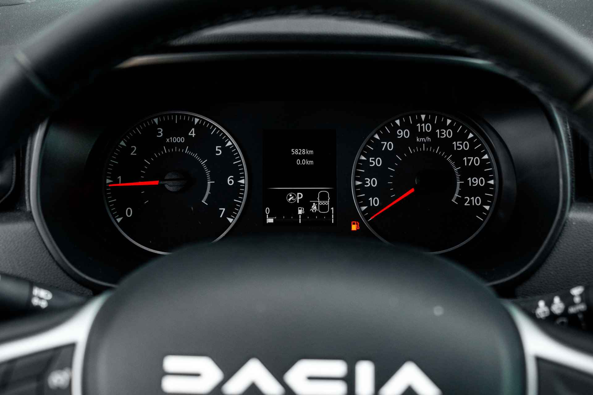 Dacia Duster 1.3 TCe 150 Automaat Extreme Achteruitrijcamera [ Navigatie [ ECC [Keyless Entry/Start | incl. Bovag rijklaarpakket met 12 maanden garantie - 12/46