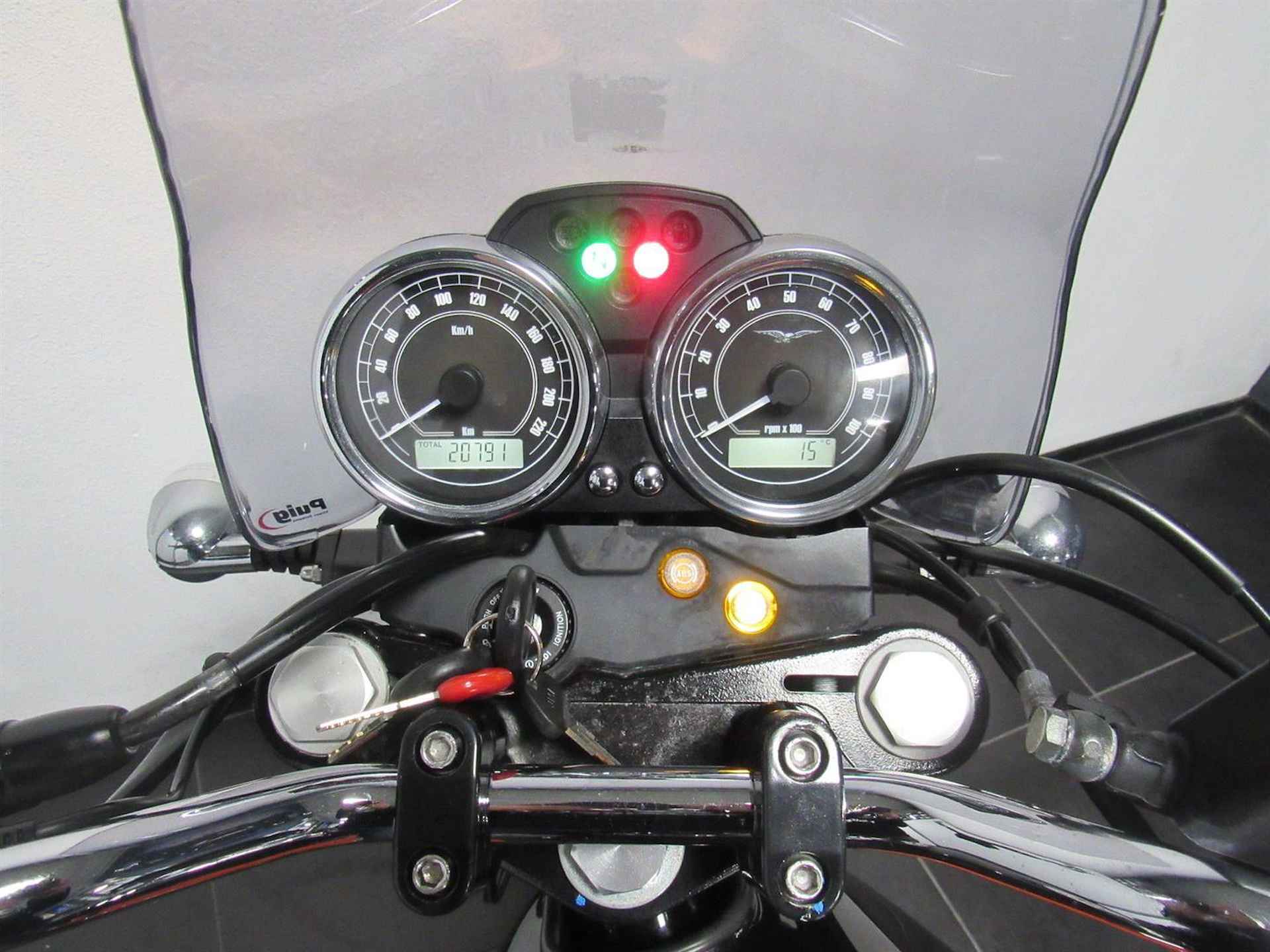 Moto Guzzi V7 II SPECIAL - 2015 - 7/14