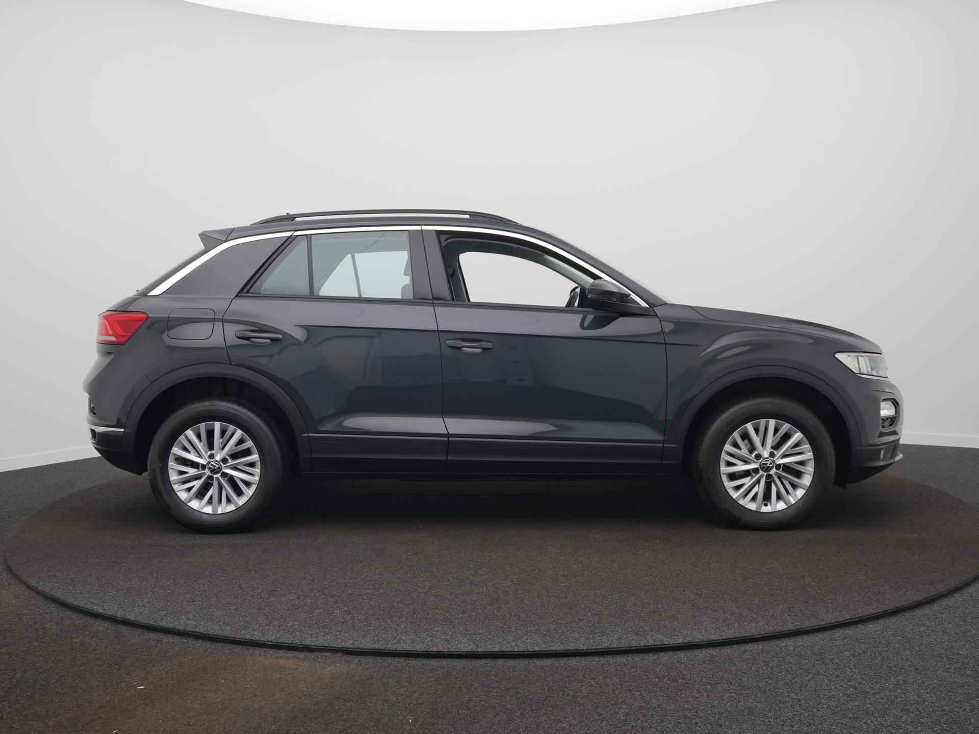 Volkswagen T-Roc 1.5 TSI Style Business Apple Carplay/Android Auto - Camera - Automaat - Winterpakket - 4/45