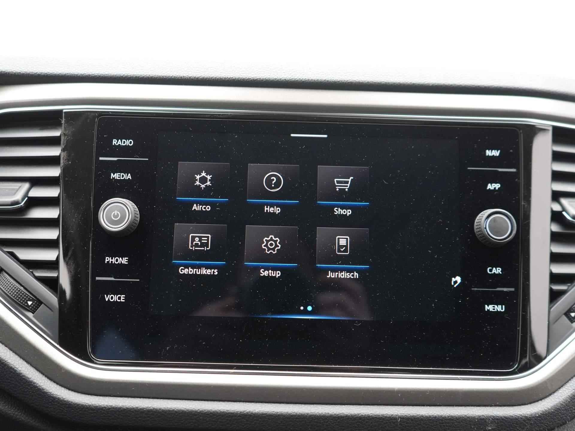 Volkswagen T-Roc 1.5 TSI Style Business Apple Carplay/Android Auto - Camera - Automaat - Winterpakket - 19/45