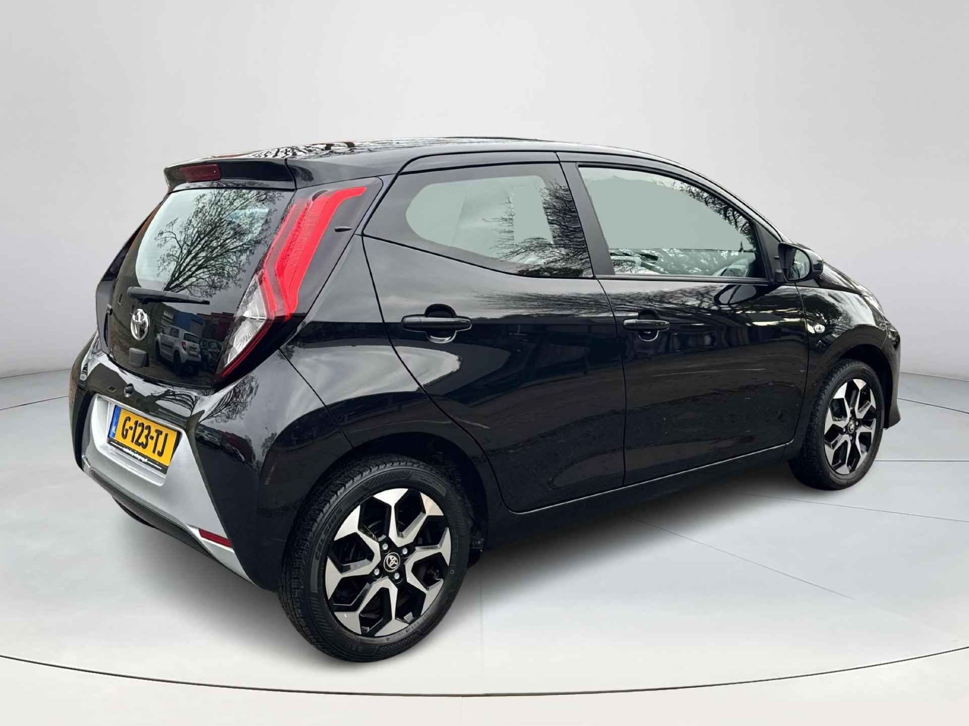 Toyota Aygo 1.0 VVT-i x-joy | 06-10141018 Voor meer informatie - 6/29