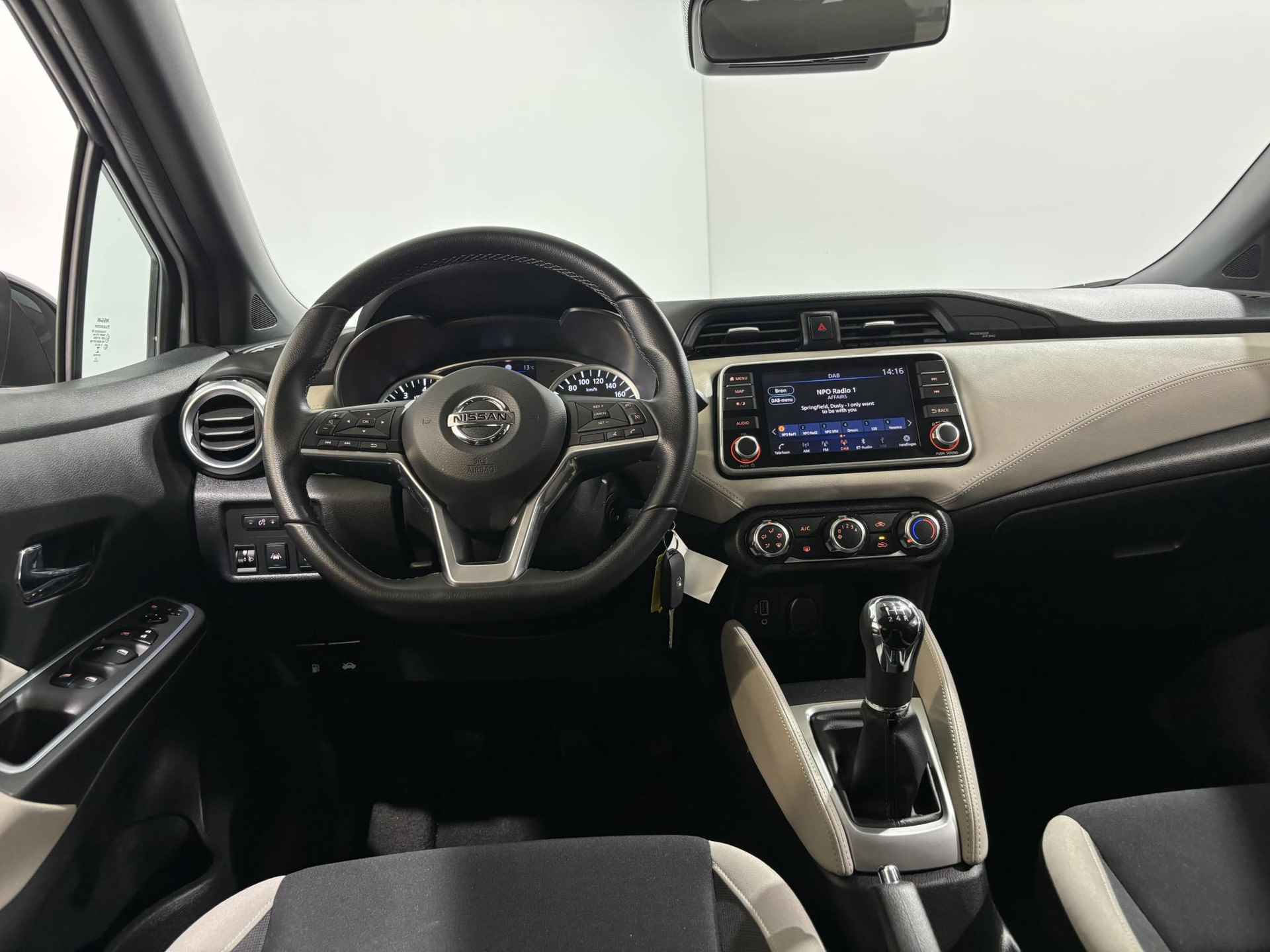 Nissan Micra 1.0 - 90PK IG-T N-Design | Bose Audio | Airco | Parkeersensoren | Lichtmetalen Velgen | Apple CarPlay/Android Auto | Privacy Glass | Cruise Control | - 10/29