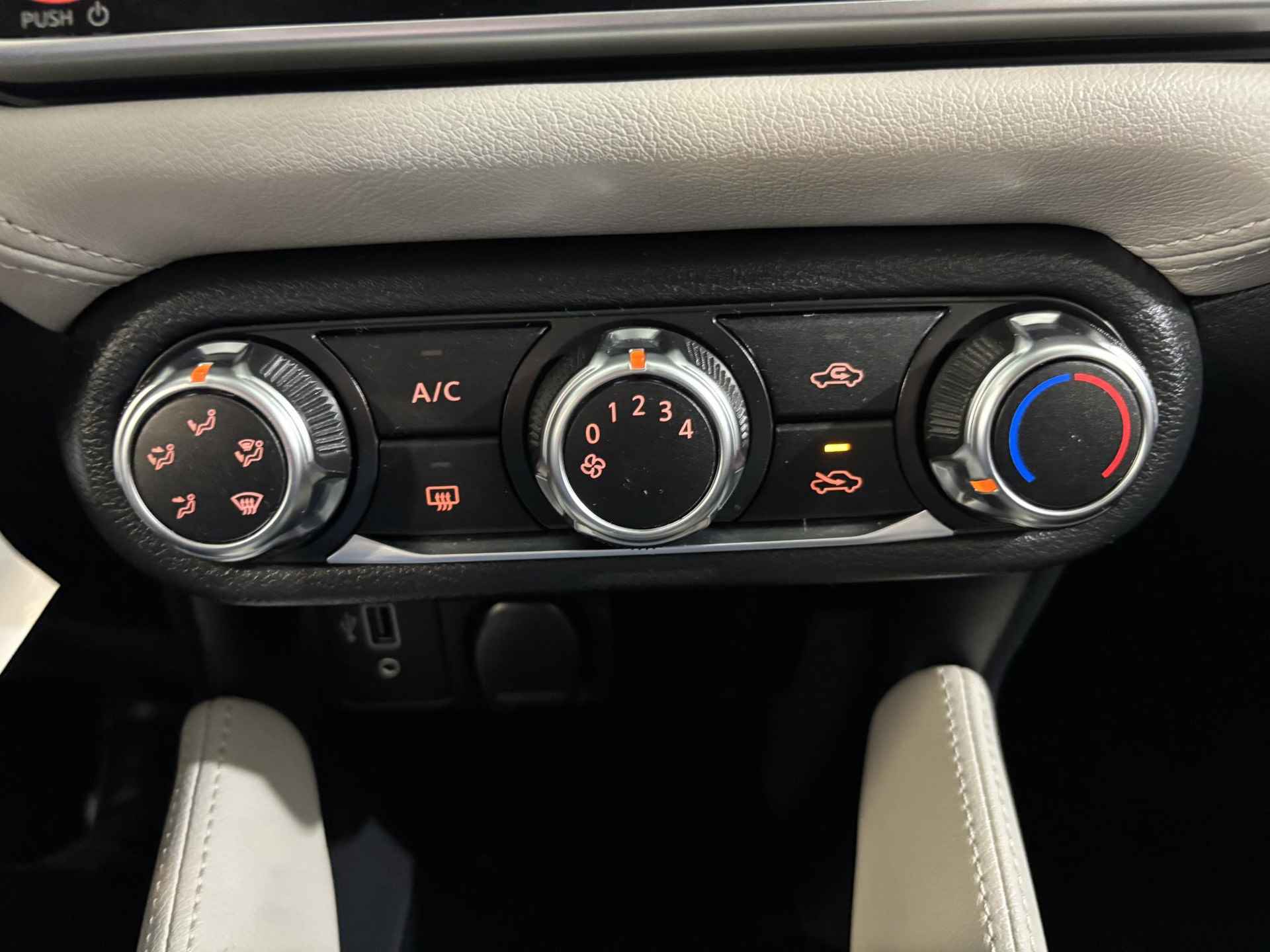 Nissan Micra 1.0 - 90PK IG-T N-Design | Bose Audio | Airco | Parkeersensoren | Lichtmetalen Velgen | Apple CarPlay/Android Auto | Privacy Glass | Cruise Control | - 25/29
