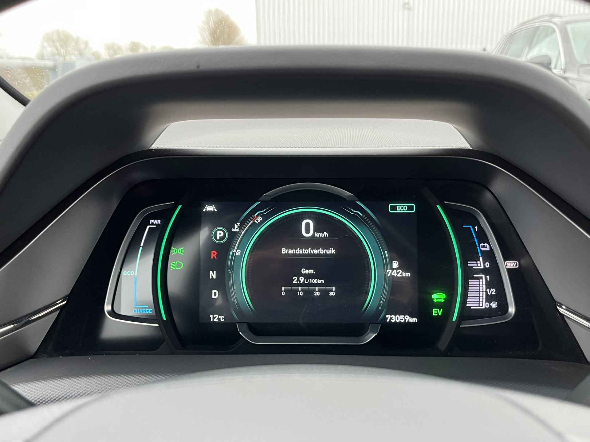 Hyundai IONIQ 1.6 GDi PHEV Comfort | Navigatie | Parkeercamera | Climate Control - 22/38