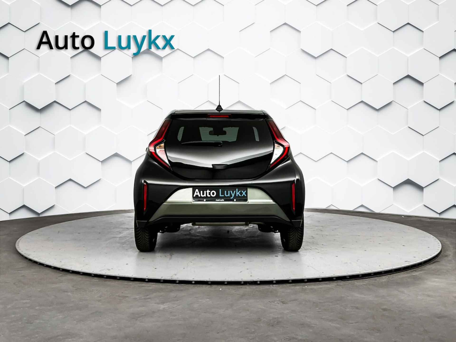 Toyota Aygo X 1.0 Pulse | 17'' L.M. Velgen | Adaptieve Cruise Control | App Connect - 8/36