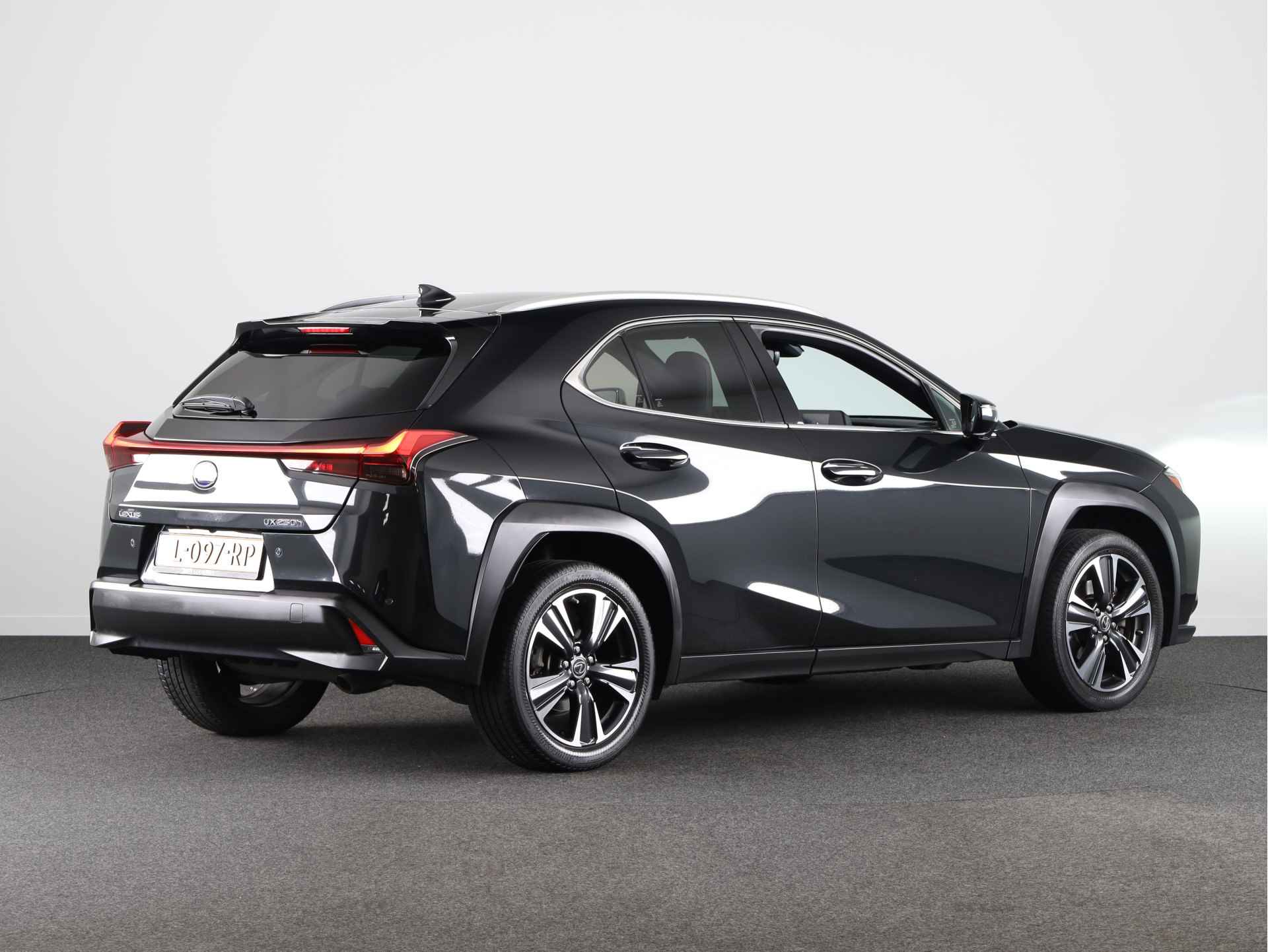 Lexus UX 250h Preference Line | Parkeersensoren | LM velgen | Dodehoek Ass. | - 3/51