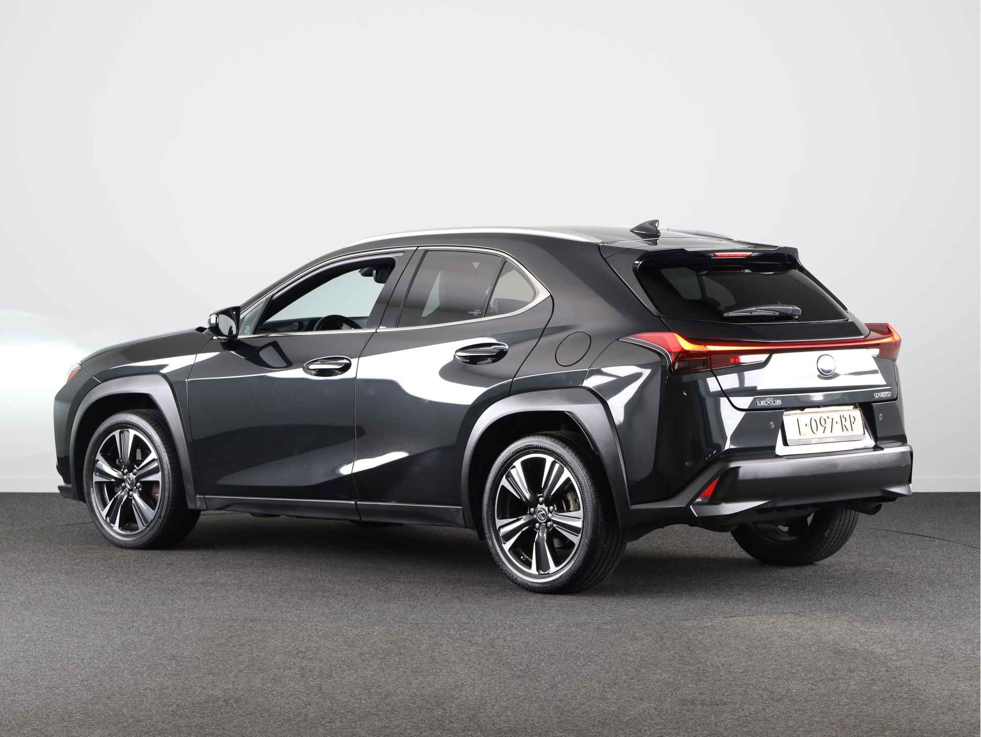 Lexus UX 250h Preference Line | Parkeersensoren | LM velgen | Dodehoek Ass. | - 17/51