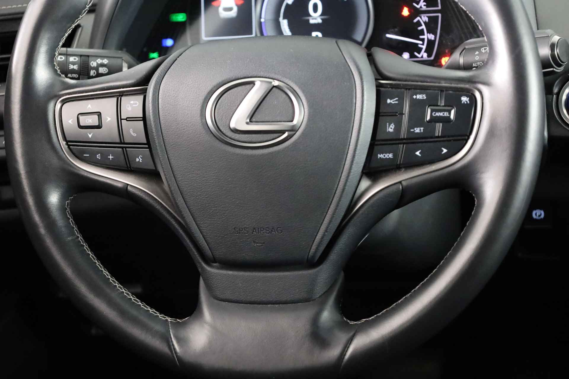 Lexus UX 250h Preference Line | Parkeersensoren | LM velgen | Dodehoek Ass. | - 48/51