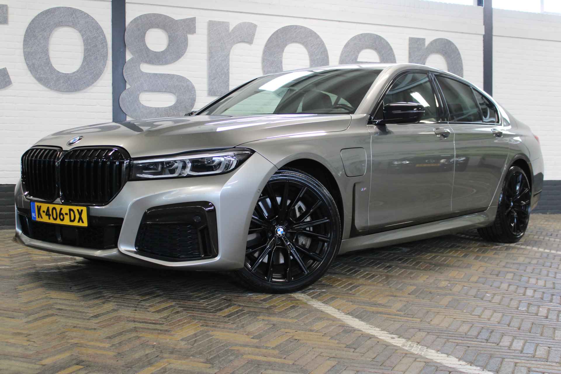 BMW 7 Serie 745e High Executive M-sport | Incl. 12 maanden garantie | Head-up display | Adaptive cruise control | Climate control | Memory seats | Stoelverwarming | Apple carplay/Android auto | Standkachel | - 5/60