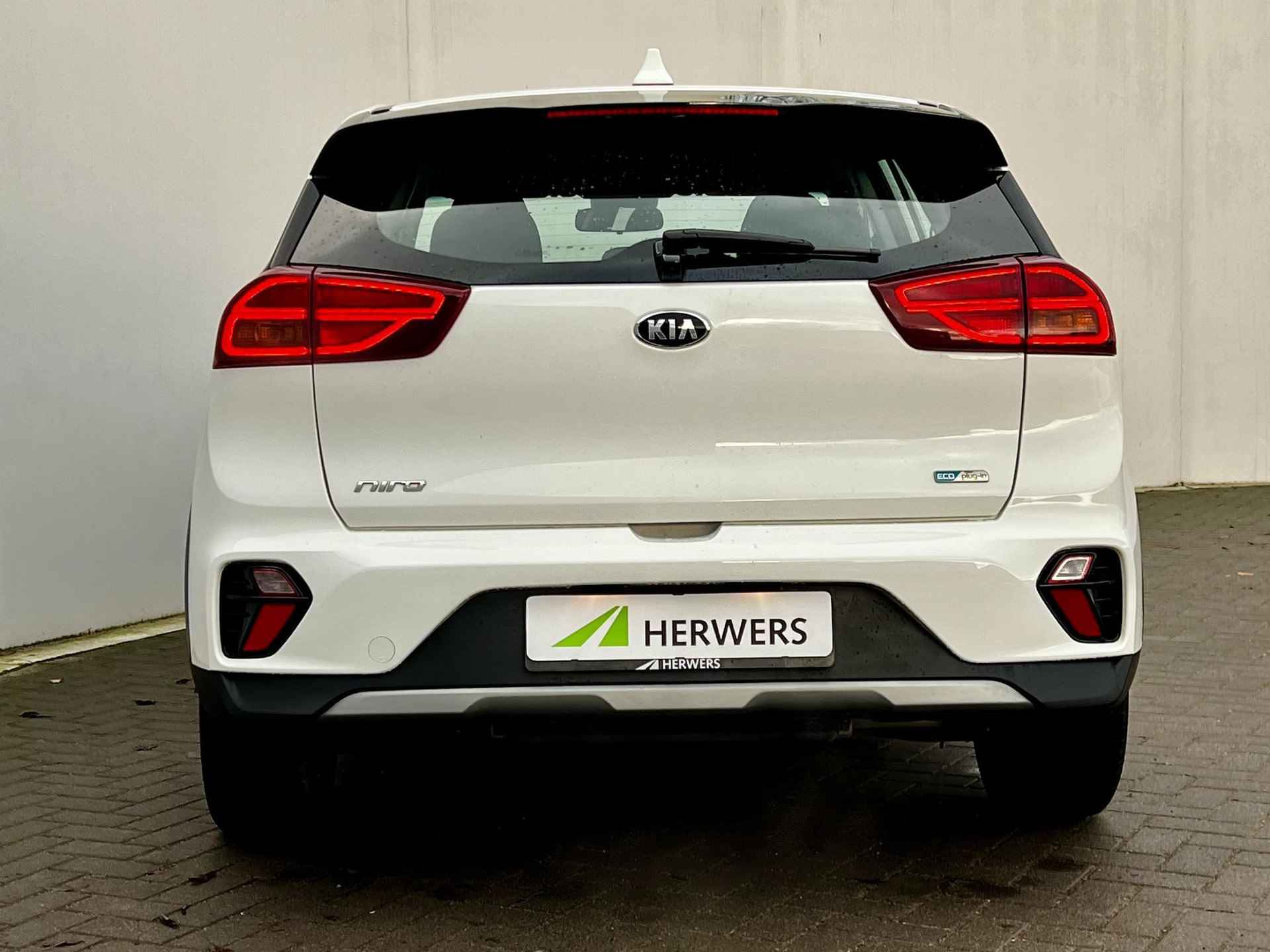 Kia Niro 1.6 GDi PHEV DynamicLine Automaat / Adaptieve CC / Navigatie via Apple Carplay Android / All Season banden /  EAER bereik 49 km / EAER bereik stad 65 km / - 25/44