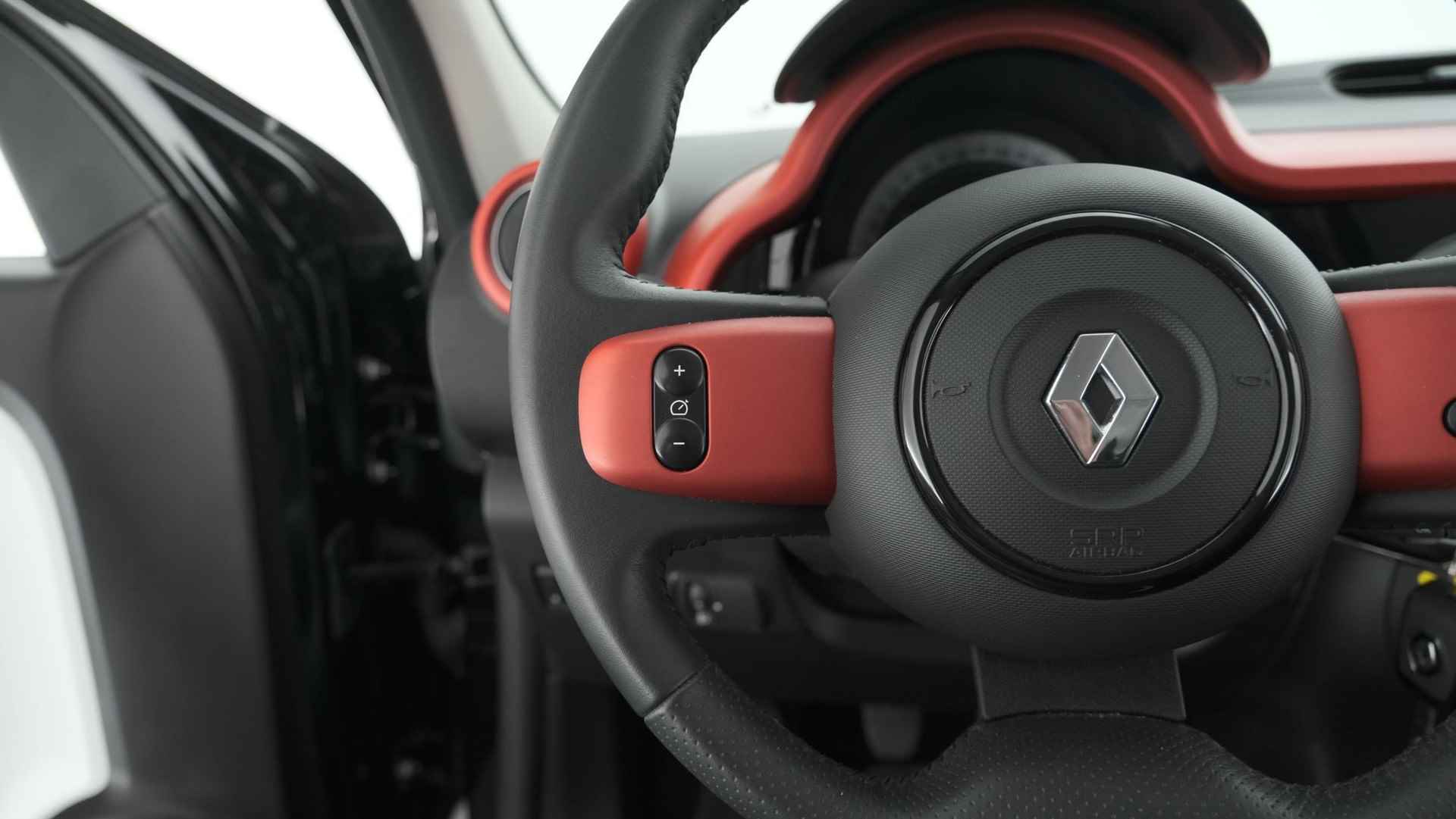 Renault Twingo 1.0 SCe Intens | Camera | Elektrisch Vouwdak | Apple Carplay | Climate Control - 30/67