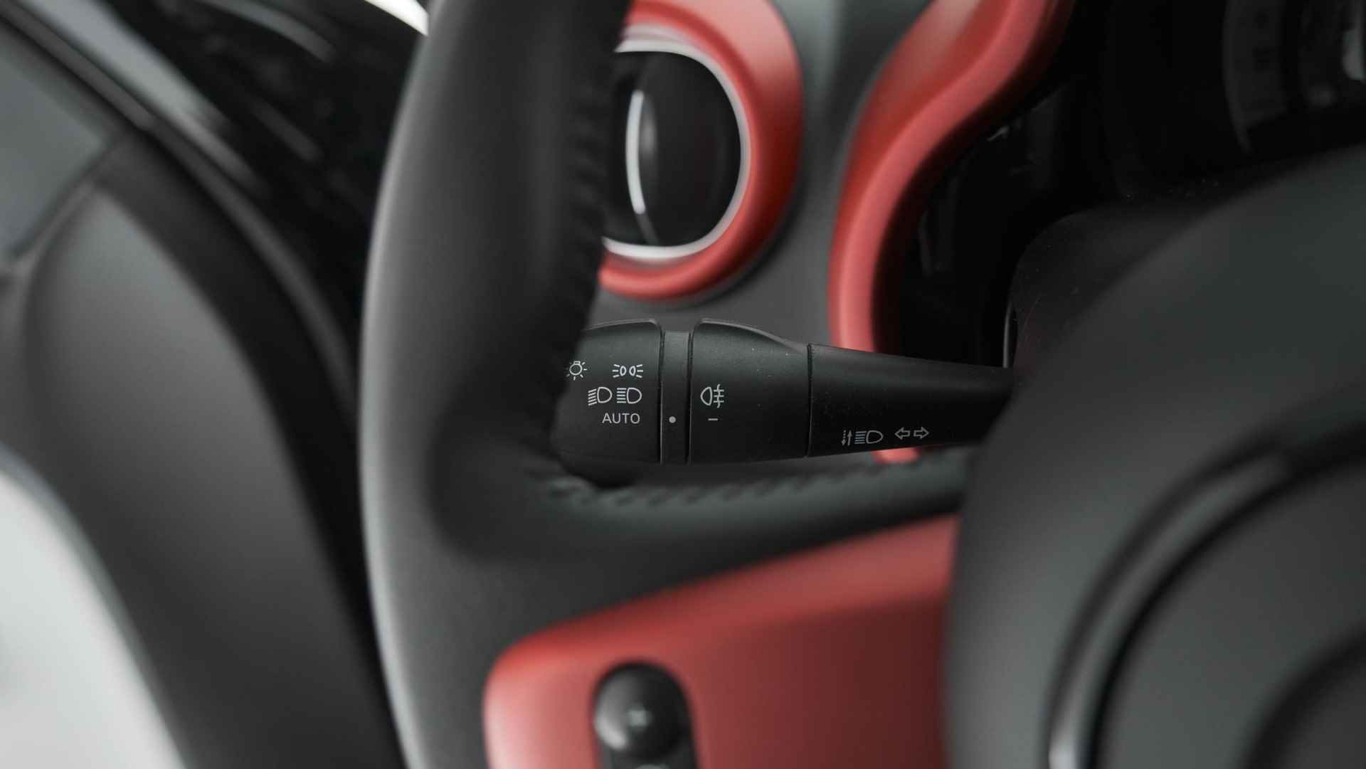 Renault Twingo 1.0 SCe Intens | Camera | Elektrisch Vouwdak | Apple Carplay | Climate Control - 32/67
