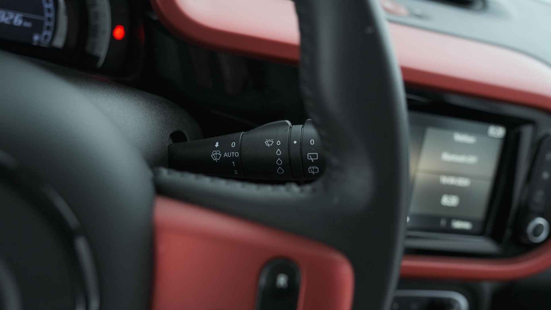 Renault Twingo 1.0 SCe Intens | Camera | Elektrisch Vouwdak | Apple Carplay | Climate Control - 33/67