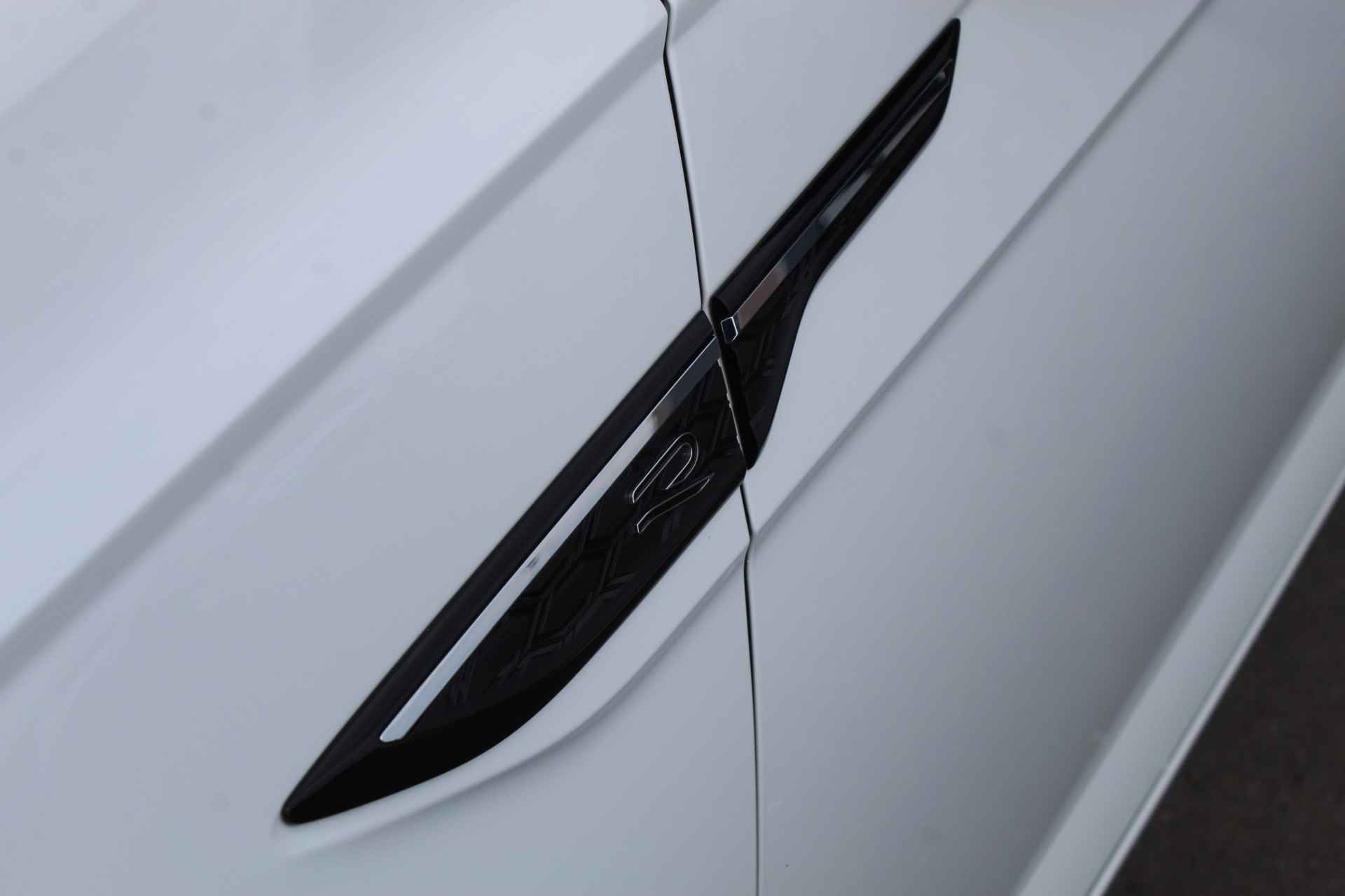 Volkswagen Taigo 1.0 TSI 110PK DSG R-Line |PANO|IQ LED|IQ DRIVE|18inch| - 32/37