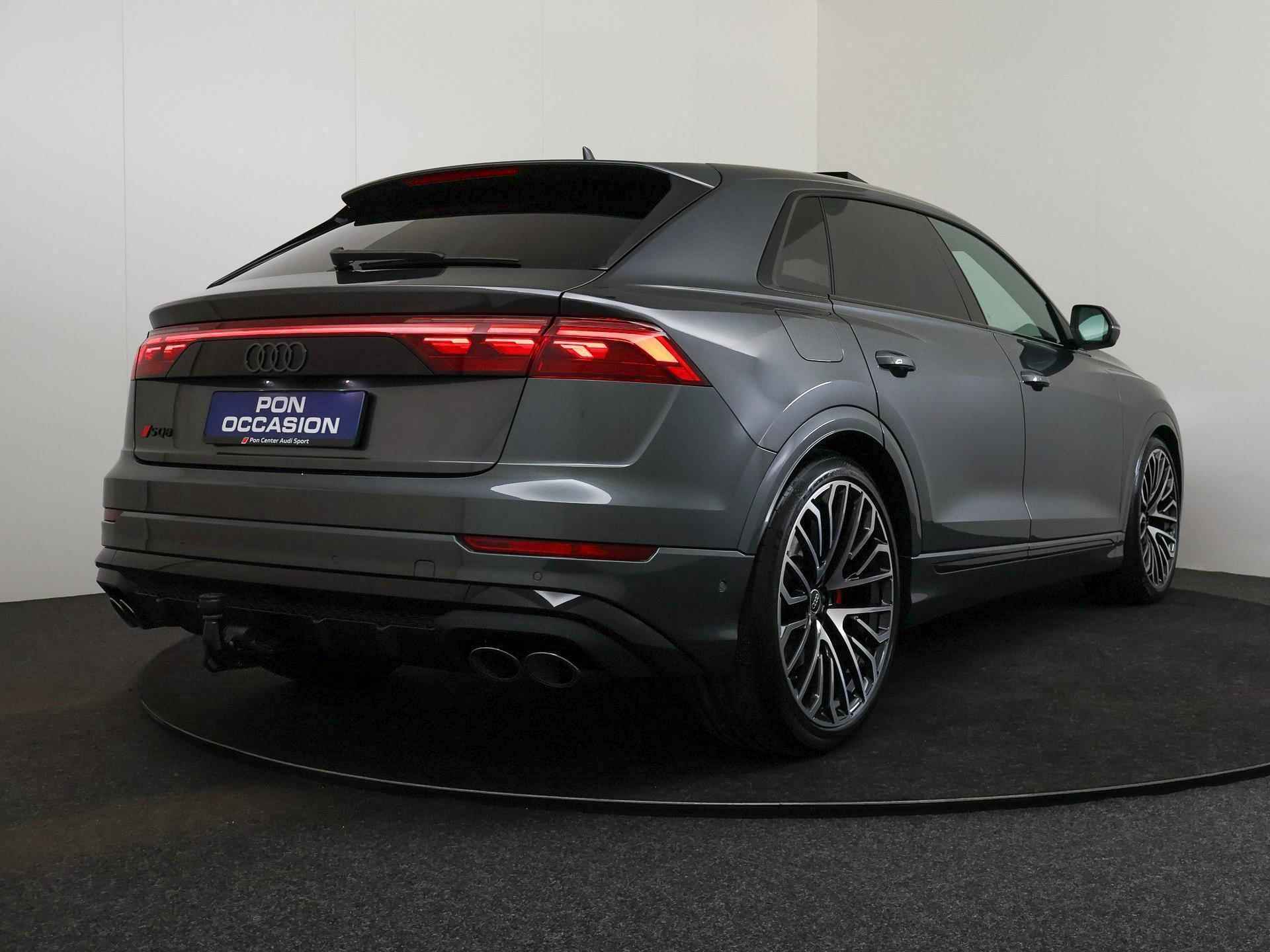 Audi SQ8 4.0 TFSI 507PK quattro | Audi Exclusive | 23''| Carbon inleg | Sportdifferentieel | OLED | Servosluiting | Assistentiepakket + | Stoelventilatie/massage | NP: €243.000,- | Verlengde fabrieksgarantie* - 5/18