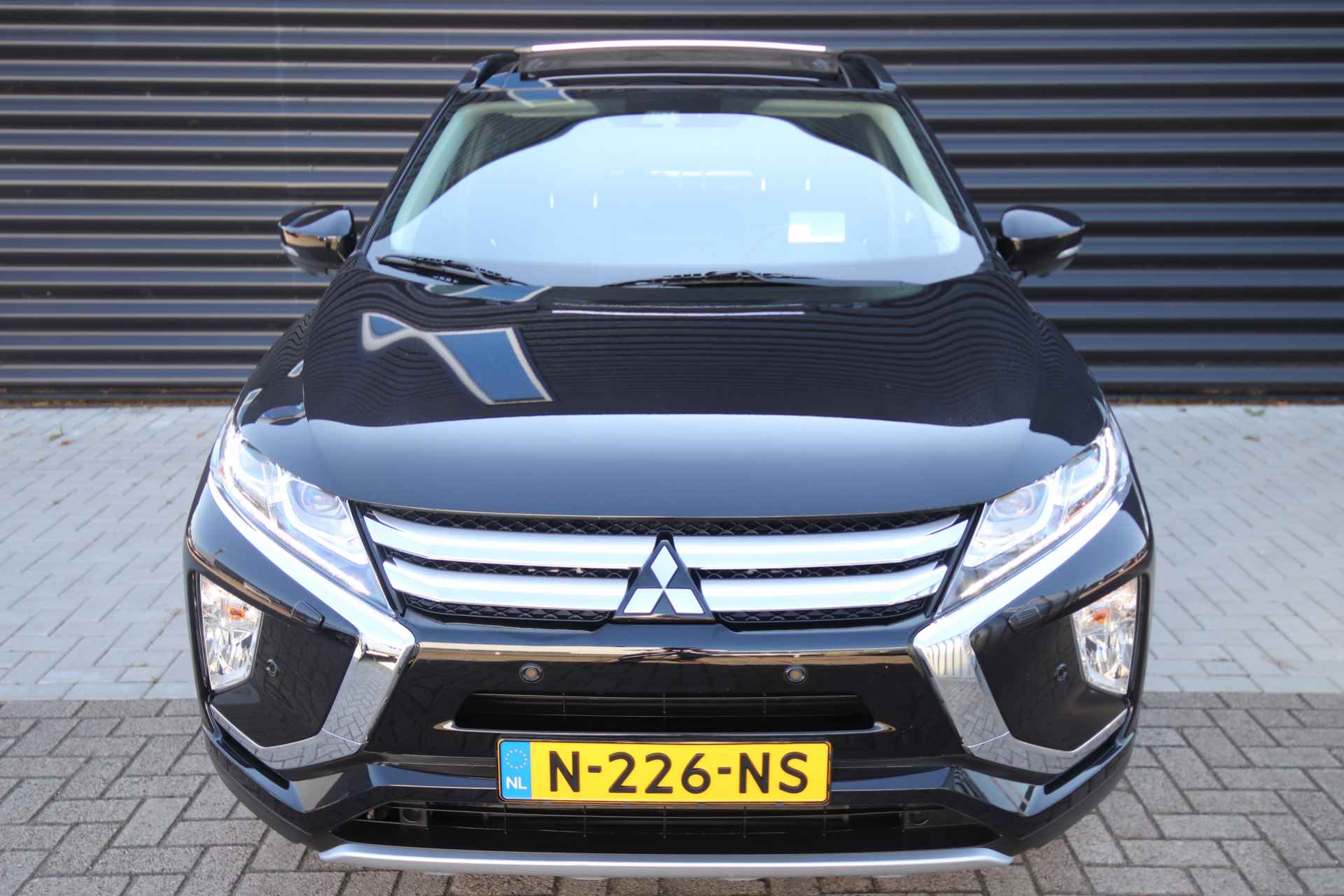 Mitsubishi Eclipse Cross 1.5 DI-T Instyle, Pano, Leder, LED - 6/61