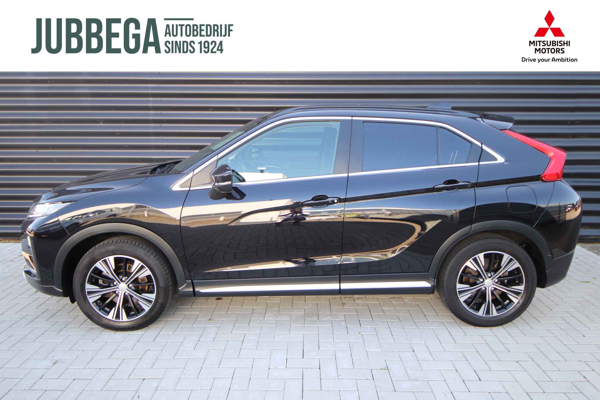 Mitsubishi Eclipse Cross 1.5 DI-T Instyle, Pano, Leder, LED - 17/61