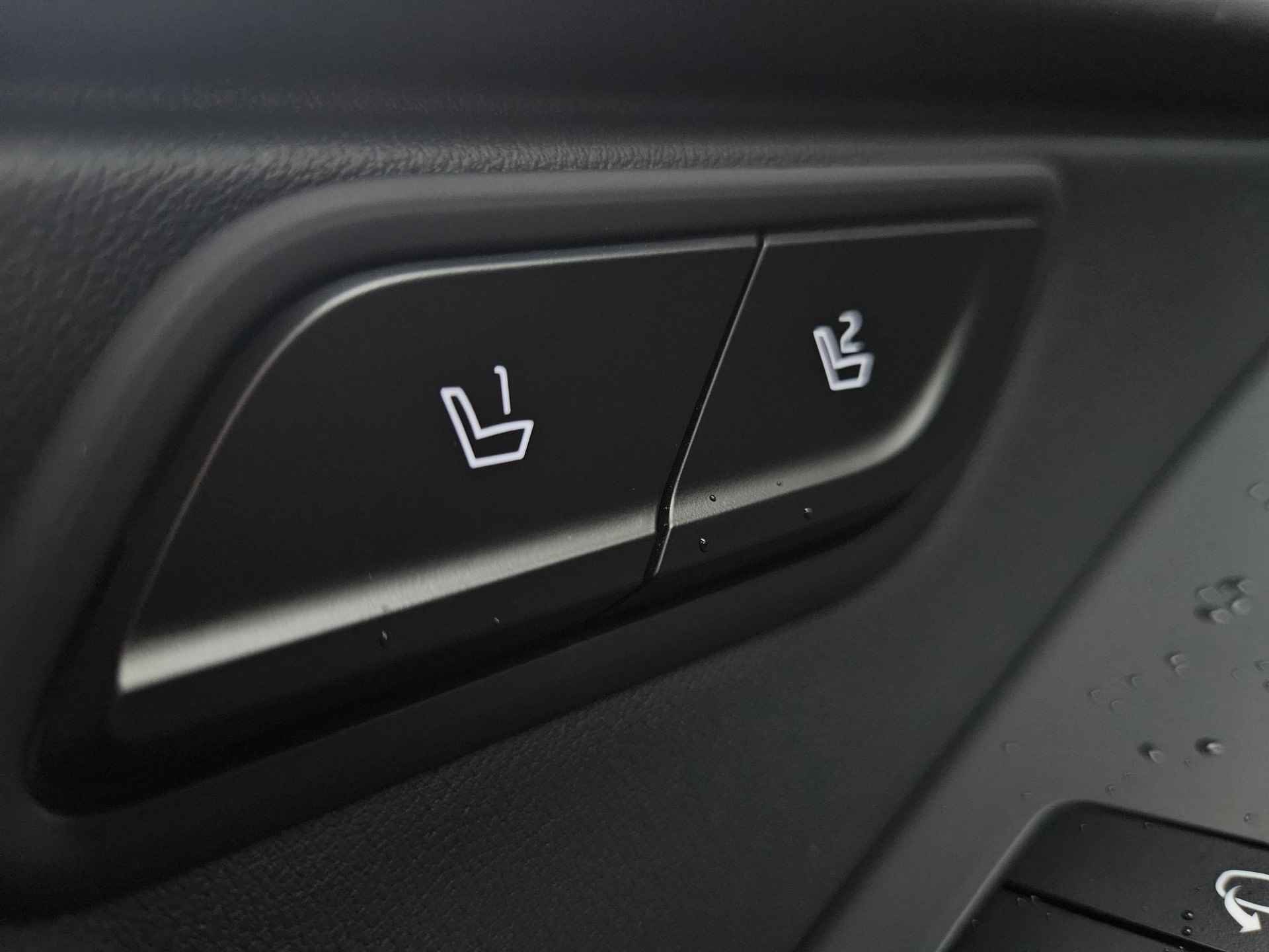Kia Niro EV ExecutiveLine 64.8 kWh | Afneembare trekhaak | 7 jaar garantie | Snel leverbaar uit voorraad | Vehicle-2-Load (V2L) | Bekleding in premium lederlook | Harman Kardon Premium Sound System - 11/36
