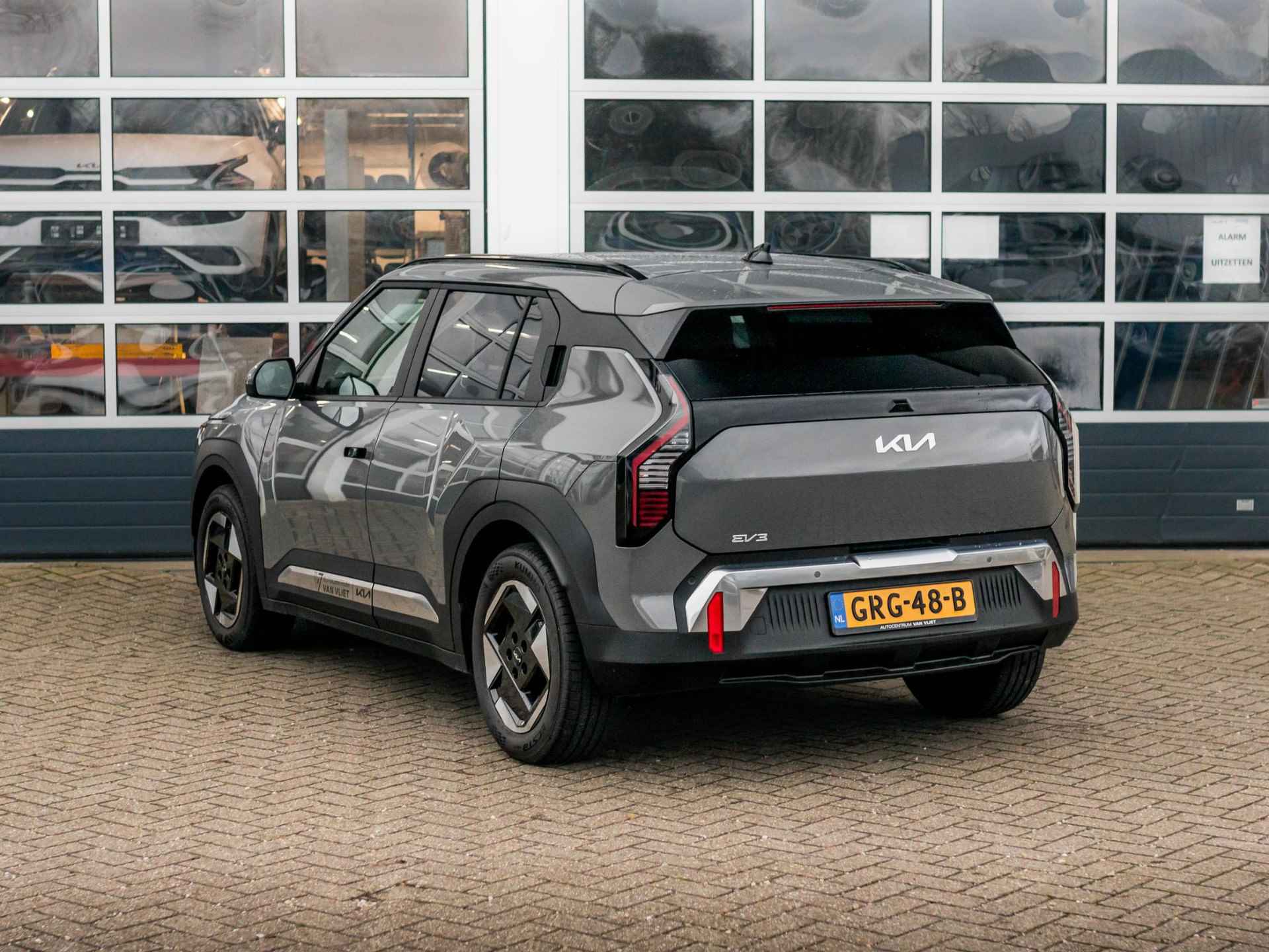 Kia EV3 Plus 81.4 kWh Demonstratie auto direct beschikbaar - 7/30